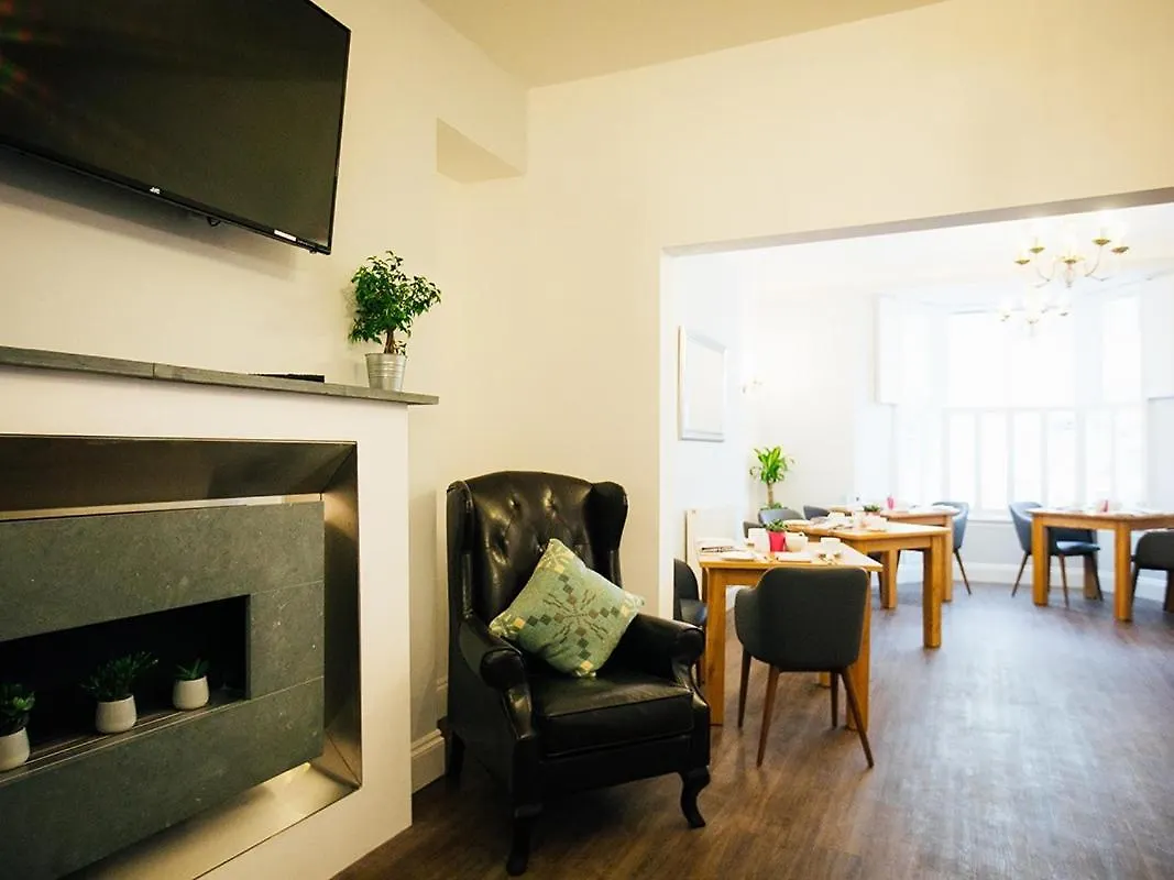 The Townhouse 滕比