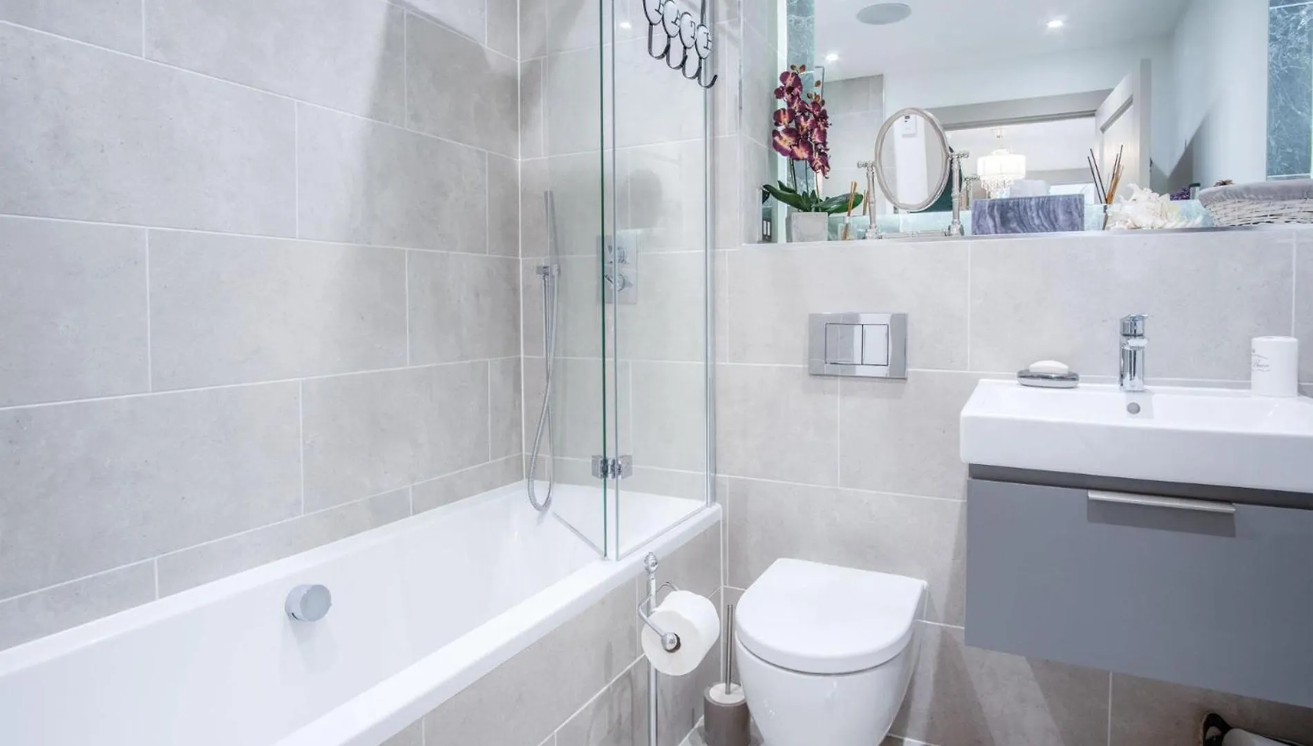 Waters Edge - 2 Bedroom - *