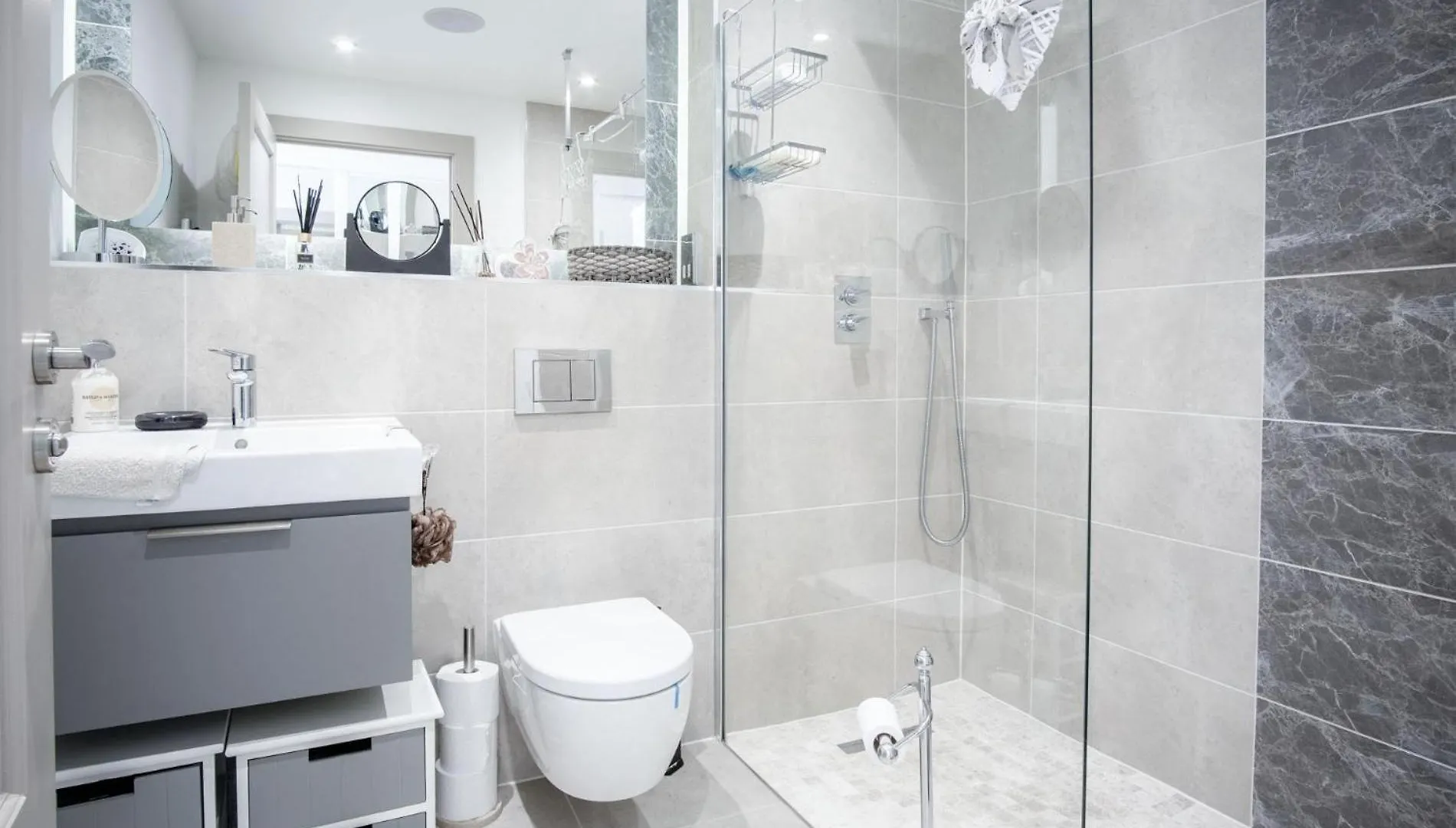 Waters Edge - 2 Bedroom - Apartment Tenby