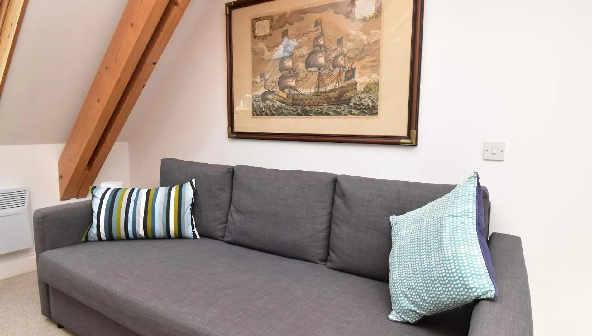 1 Bed In Fb057 * Tenby