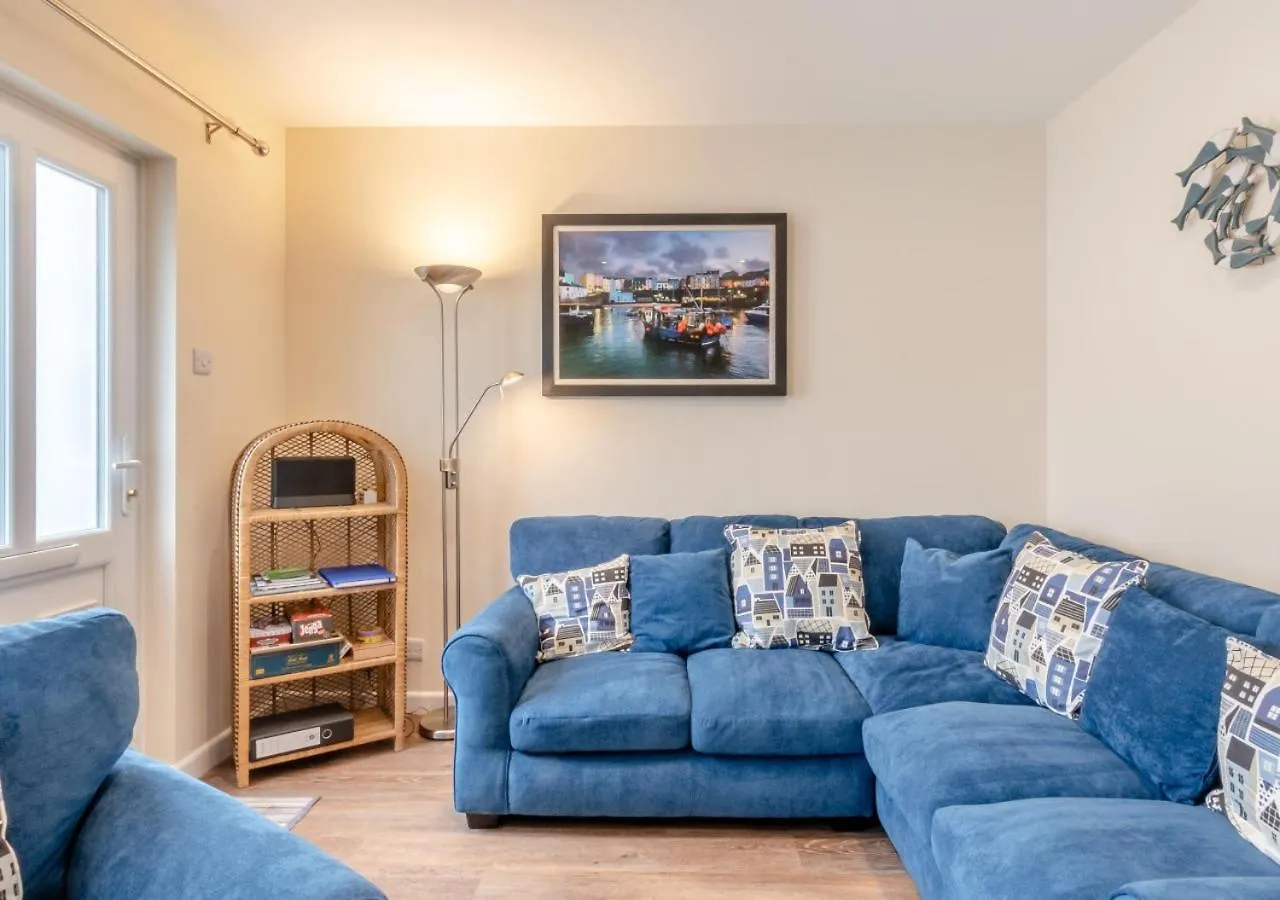 Mays Place * Tenby