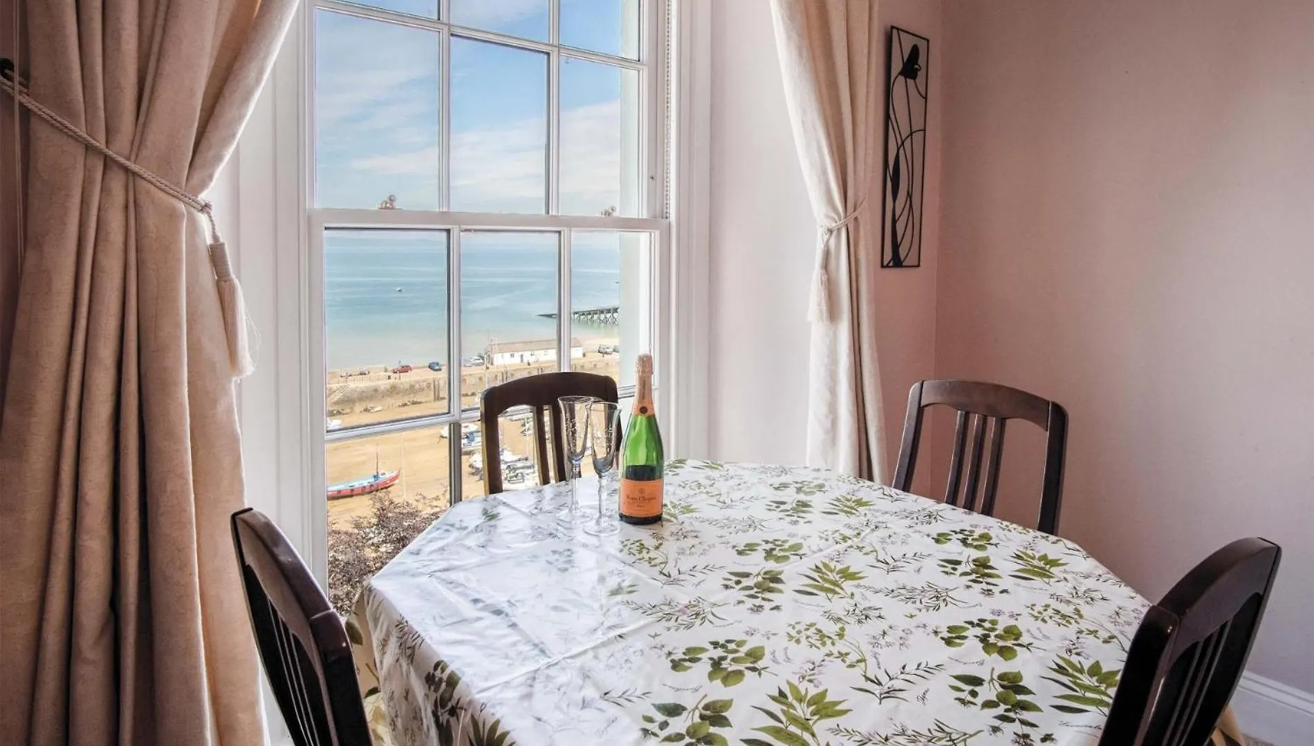 5 Belle Vue Court - 2 Bedroom -