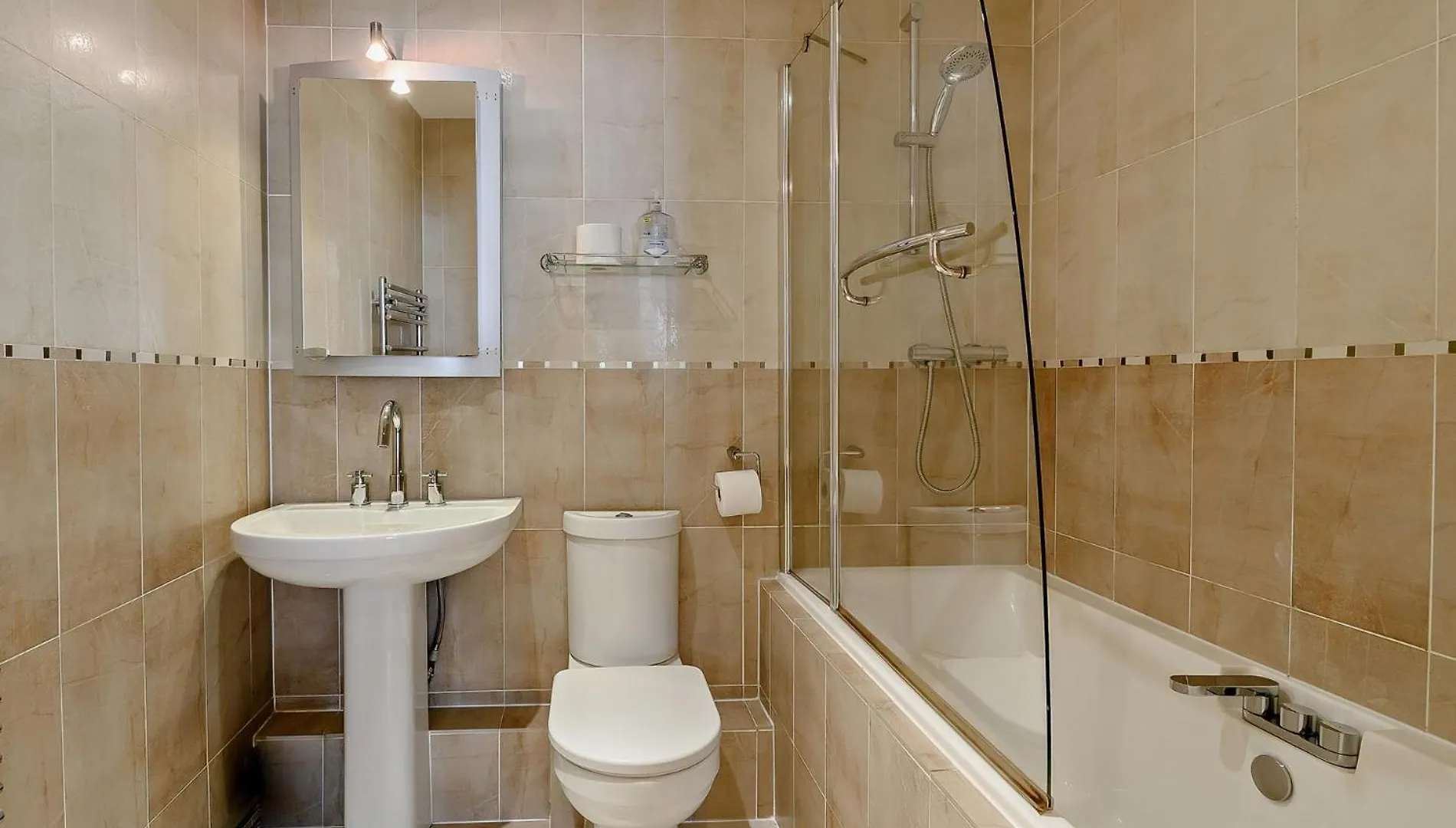 3 Bed In Fb053 *