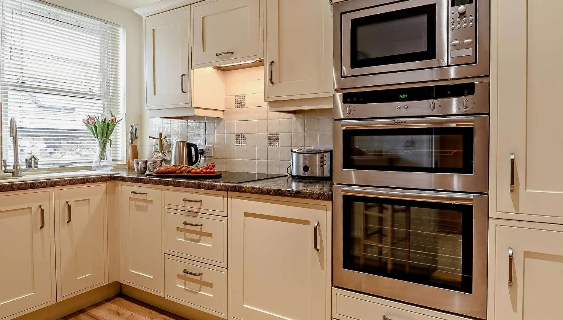 Apartment 3 Bed In Fb053