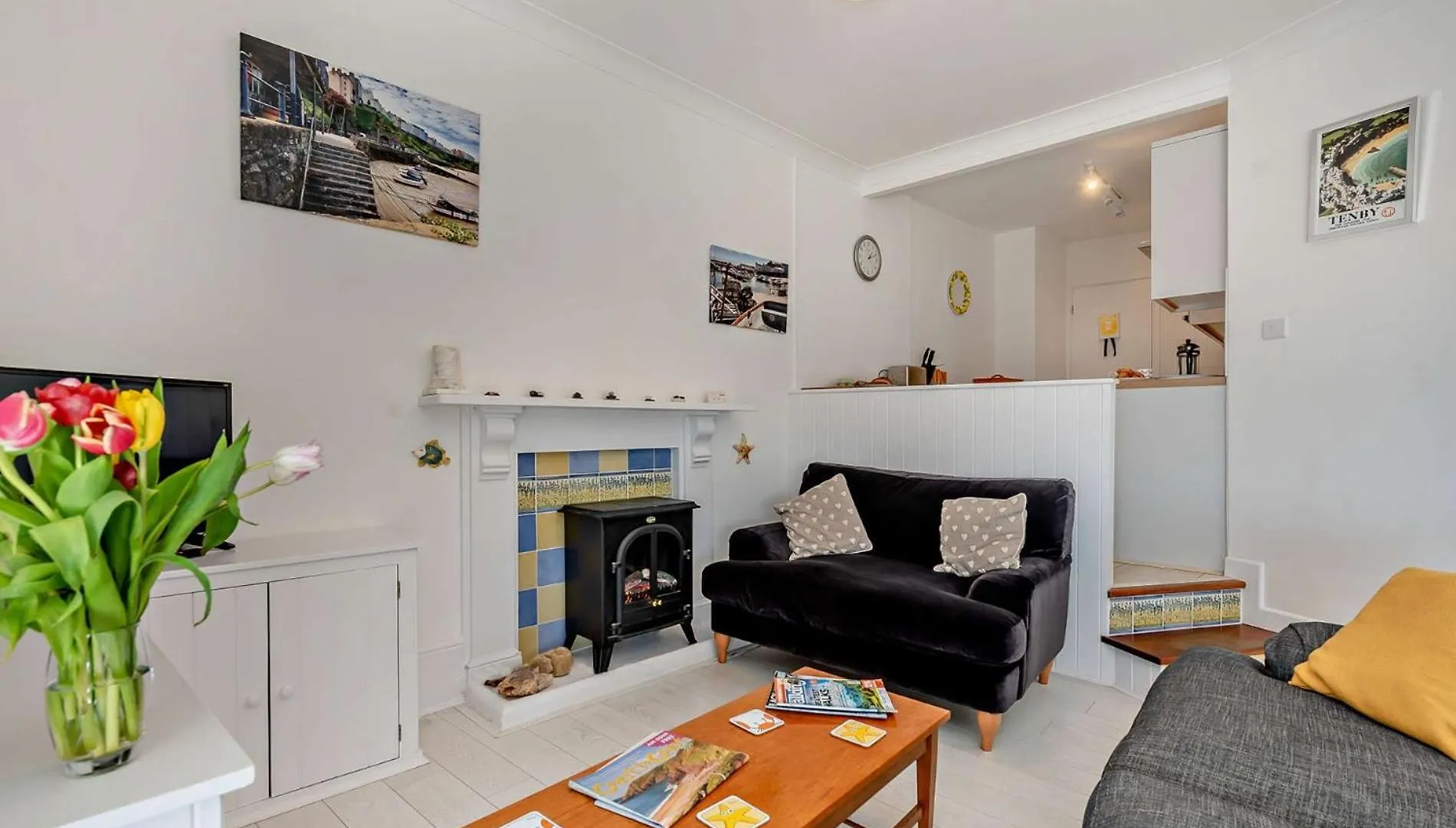 2 Bed In Fb175 * Tenby