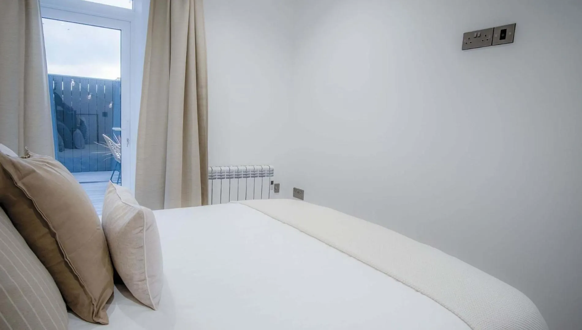 No 4 Croft House - Luxury 2 Bed - Apartment Tenby