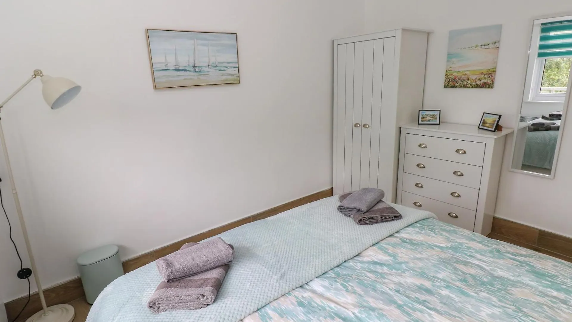 34 Croft Court Tenby