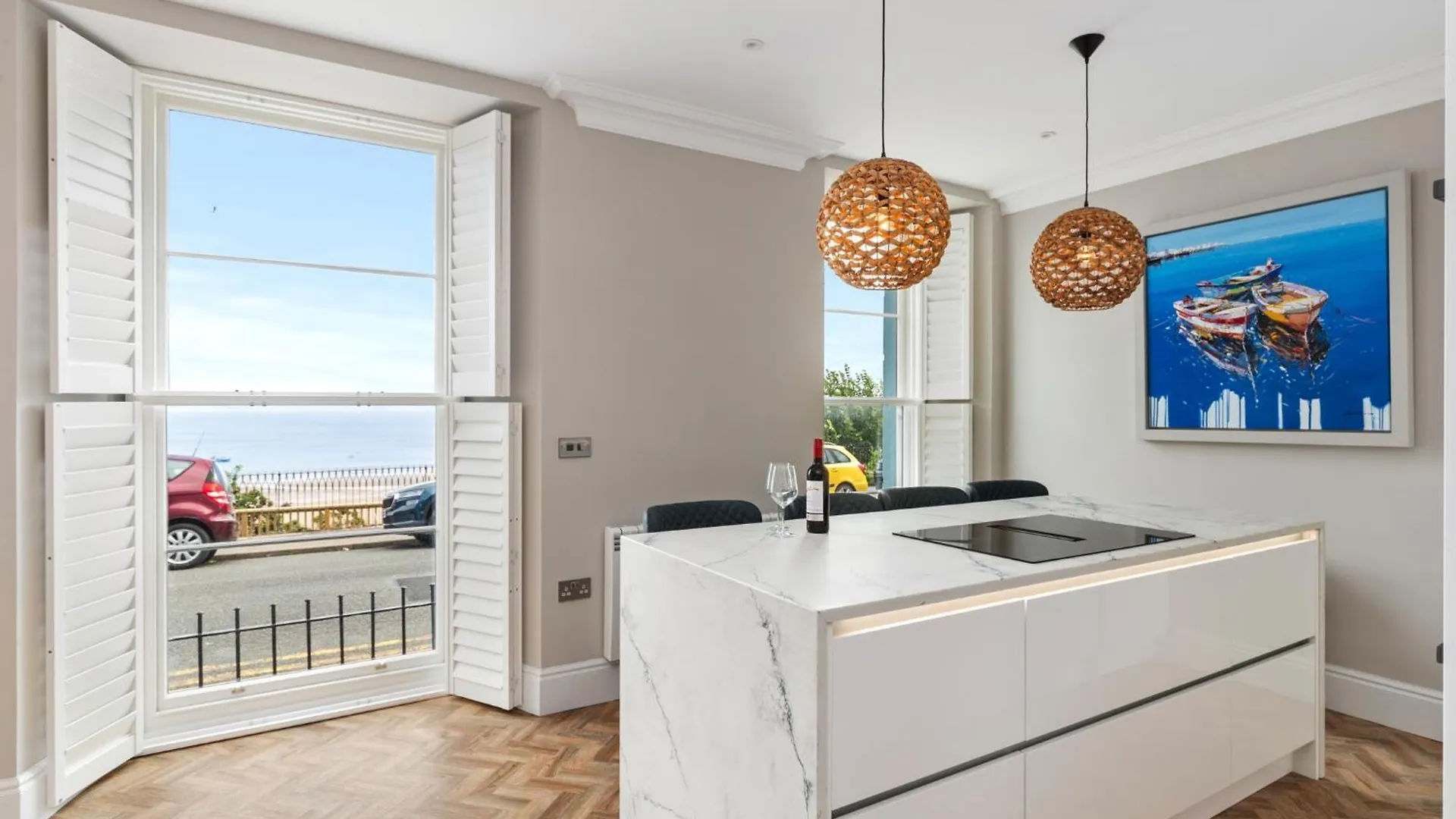 3 Croft House - Front Sea Views Parking * Tenby