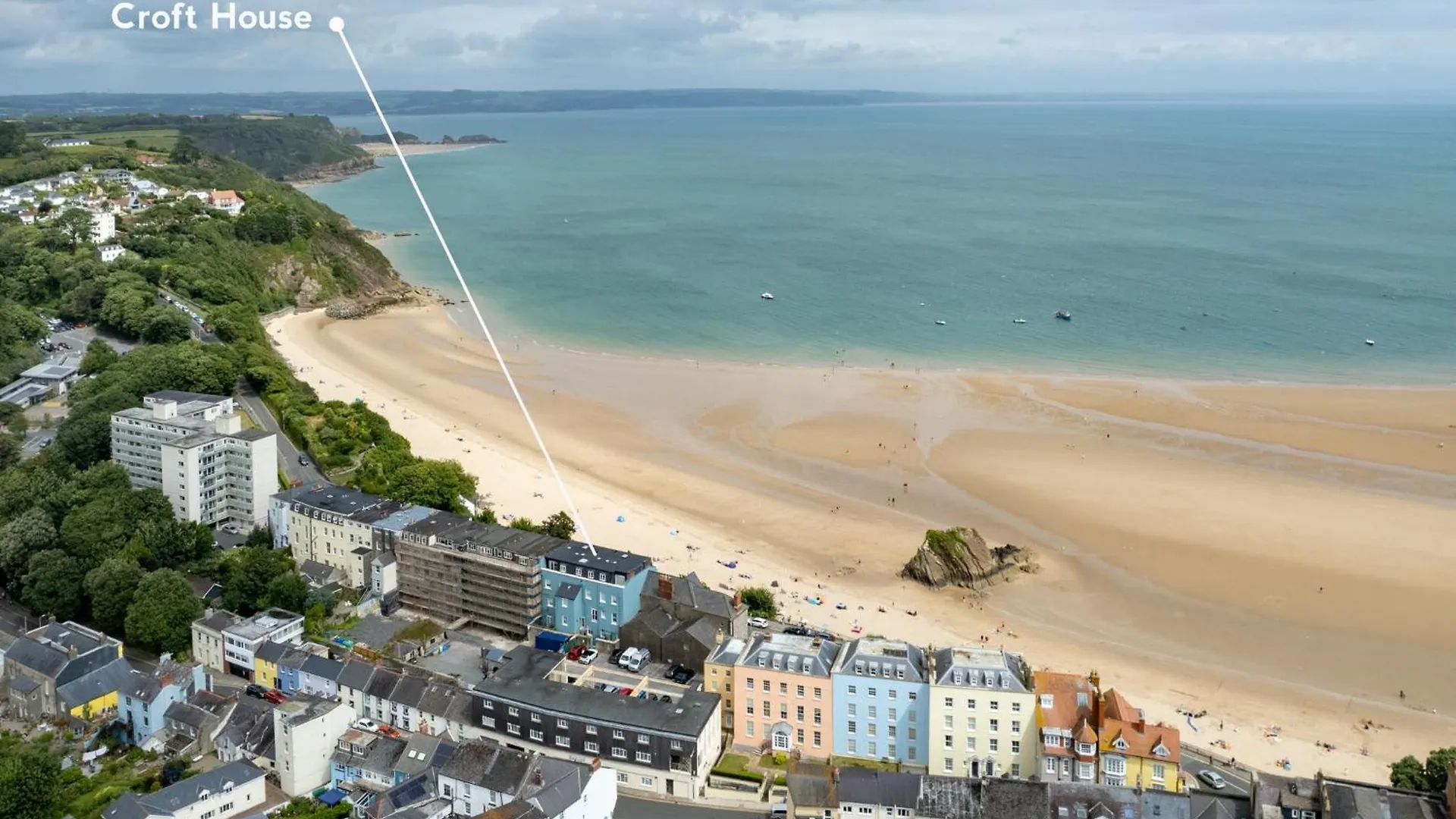 3 Croft House - Front Sea Views Parking * Tenby
