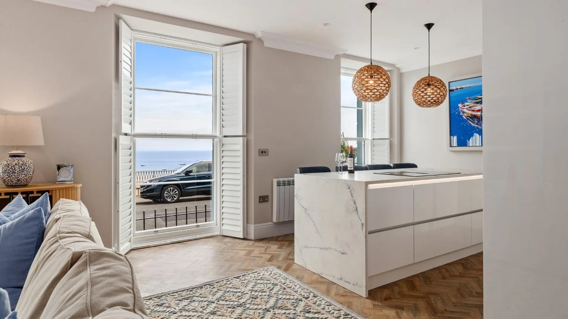 3 Croft House - Front Sea Views Parking Apartment *