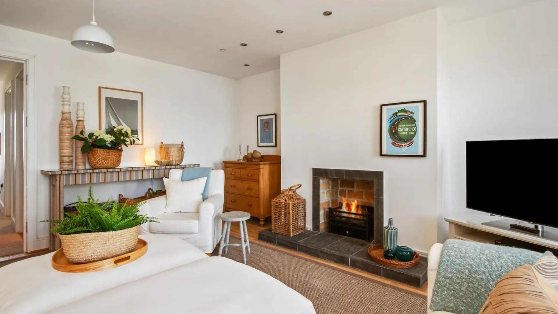 Nash House - Seafront With Parking Close To Town Holiday home *