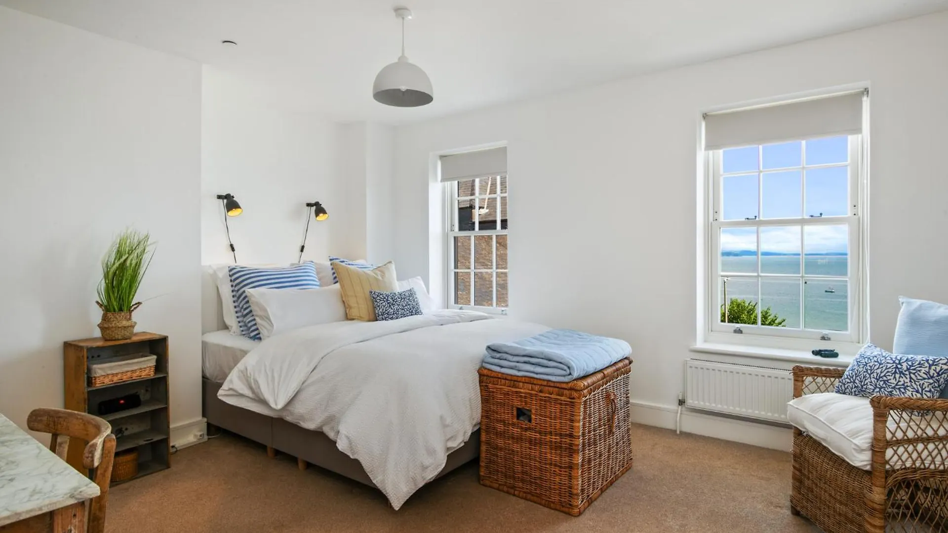 Holiday home Nash House - Seafront With Parking Close To Town Tenby