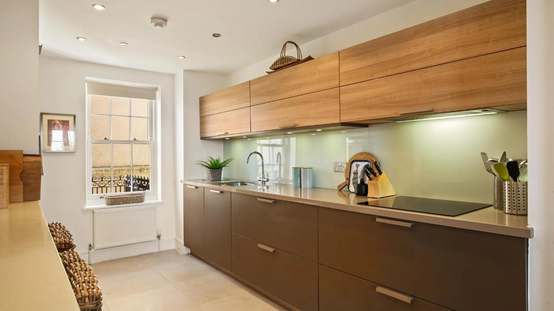 Holiday home Nash House - Seafront With Parking Close To Town Tenby