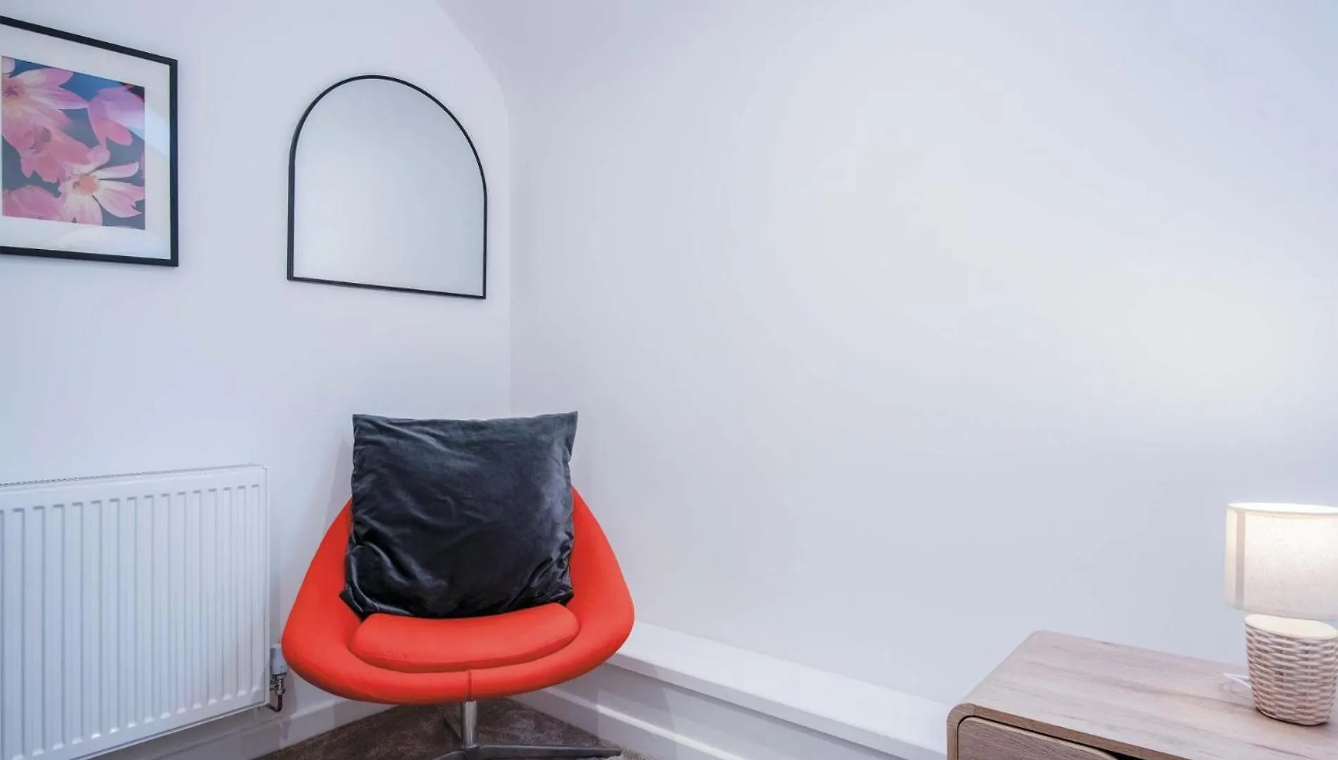 The - 2 Bedroom - Holiday home