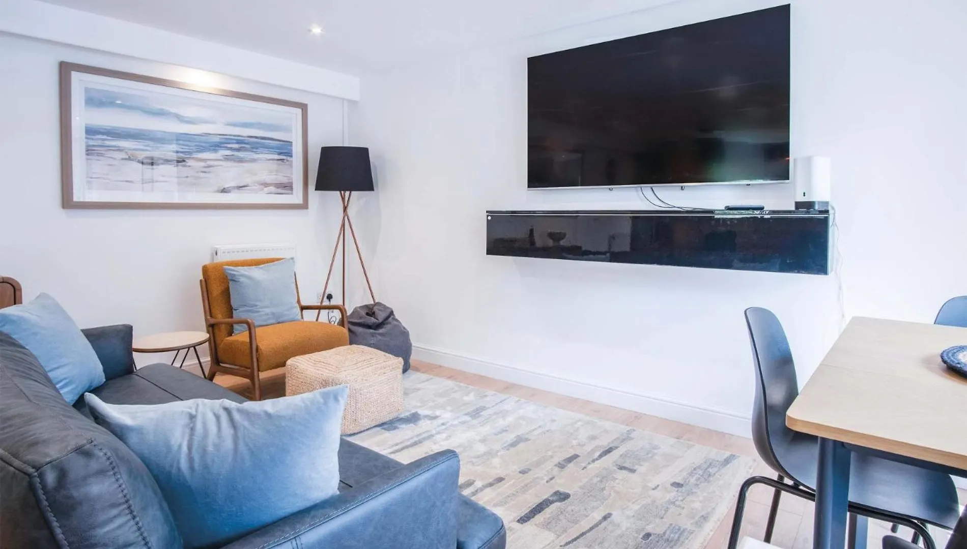 The - 2 Bedroom -