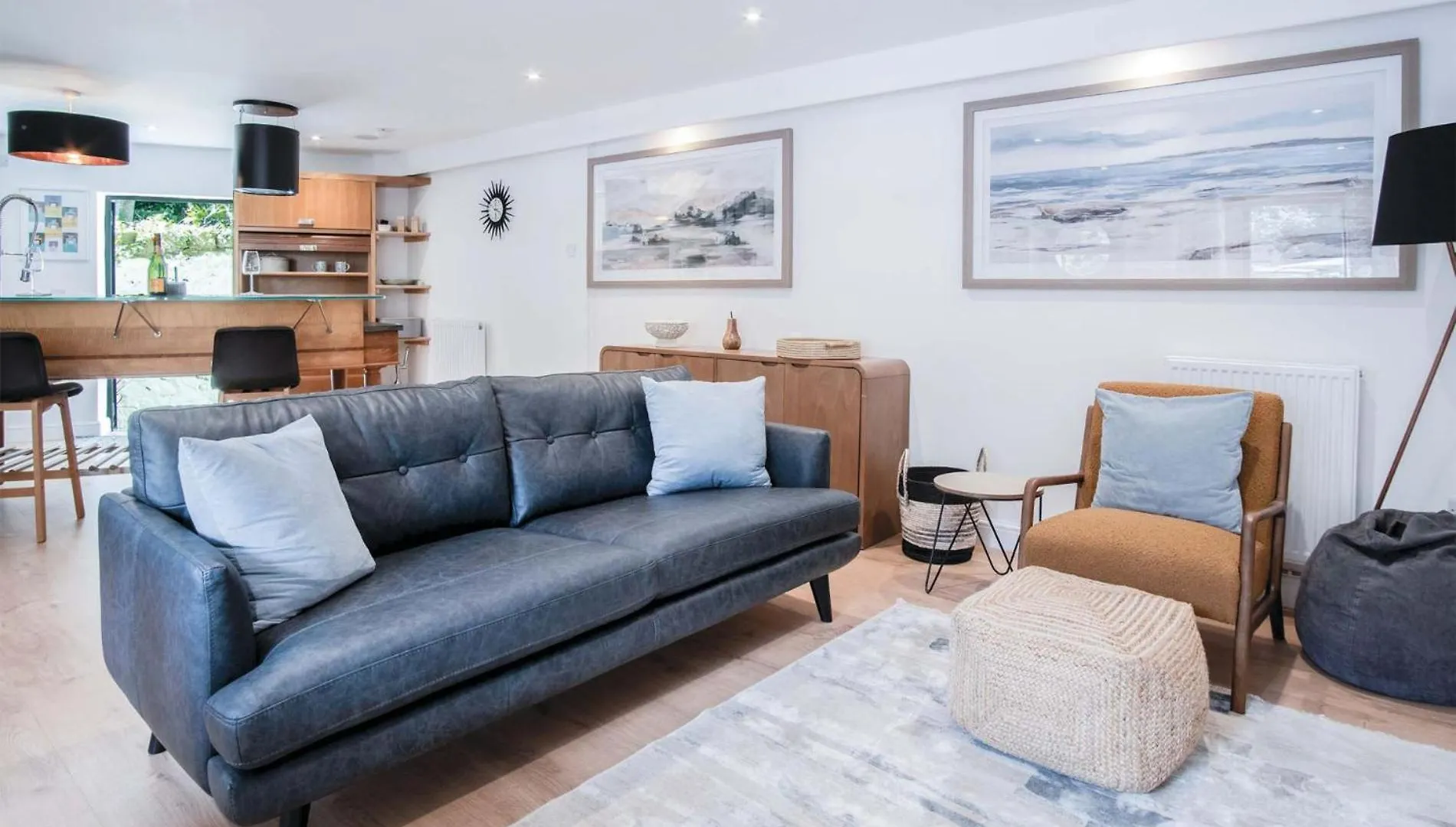 The - 2 Bedroom - Holiday home Tenby