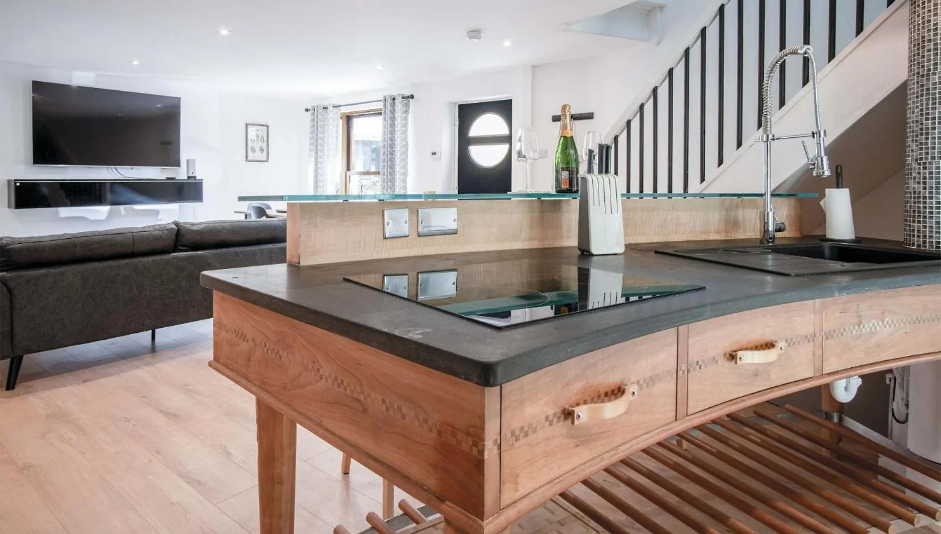The - 2 Bedroom - *