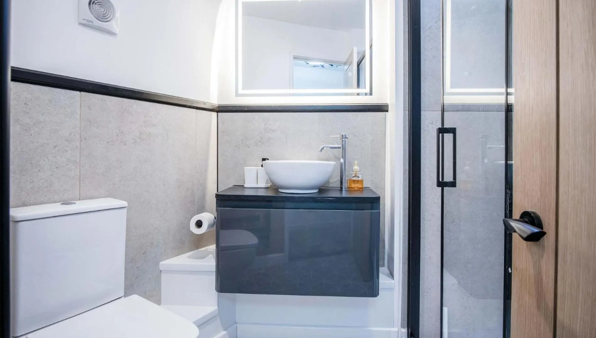 The - 2 Bedroom - Semesterbostad Tenby