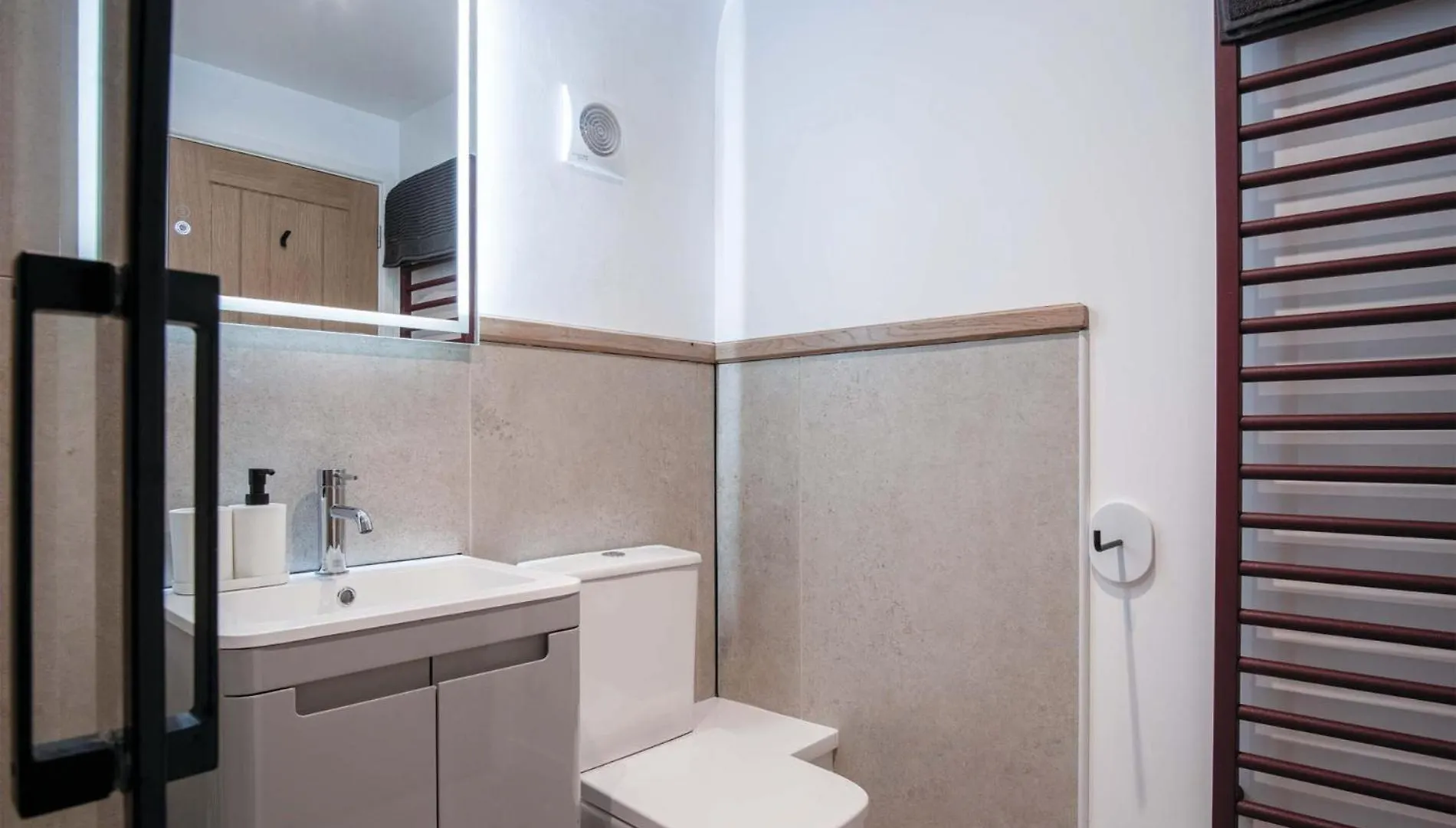 Flat 2 - 1 Bedroom - *