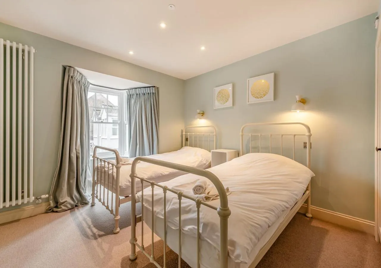 Vine Holiday home Tenby