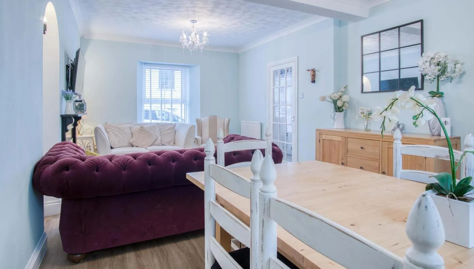 Apartment Pink - 4 Bedrooms & Hot Tub - Tenby