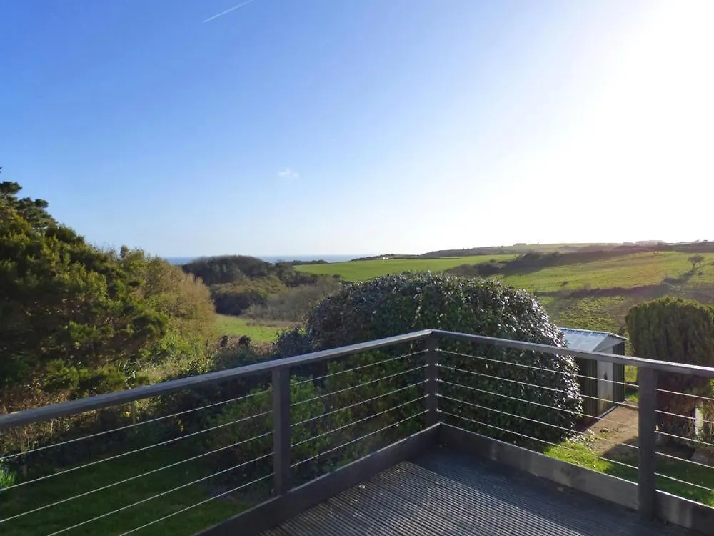Treetops Tenby