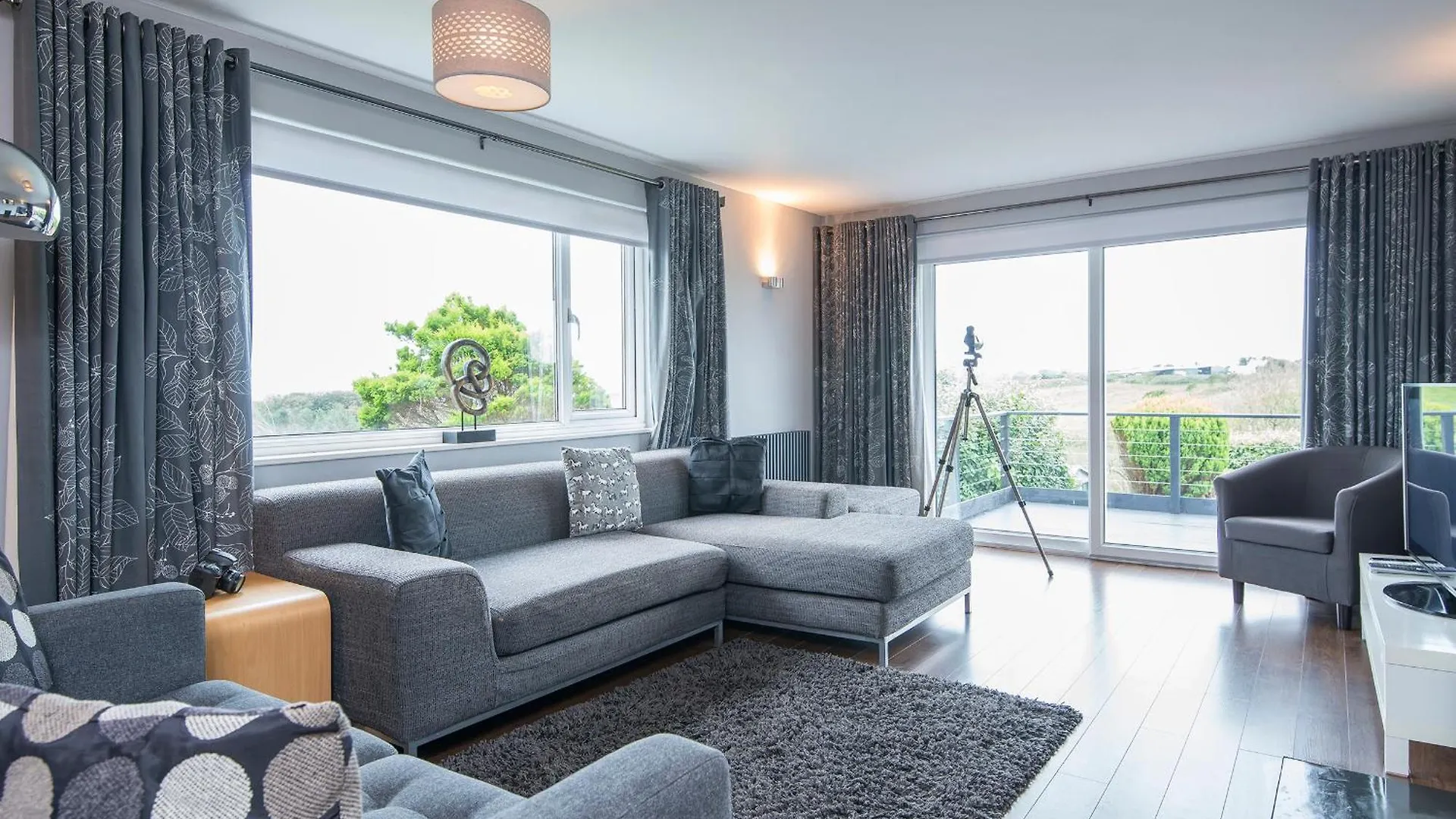 Treetops Tenby