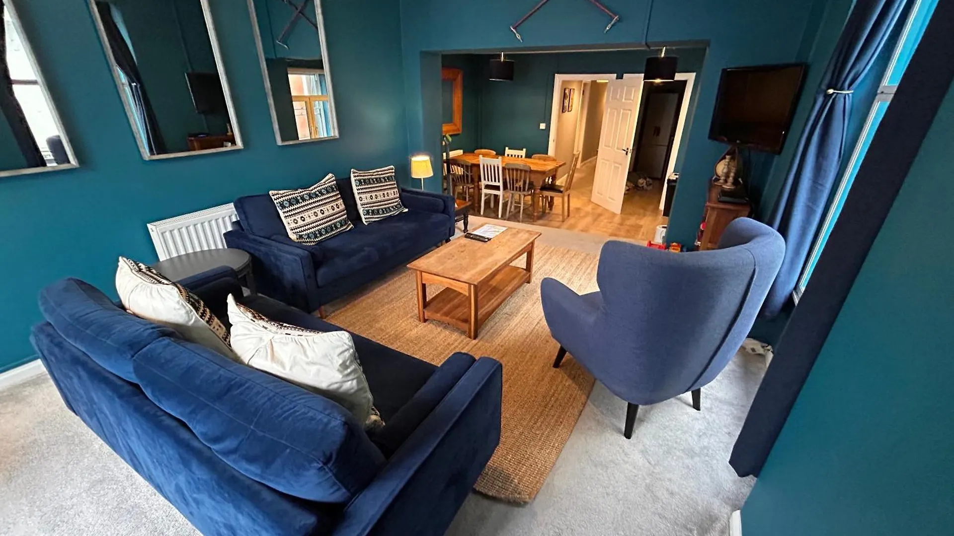 Private Pad - View Of High Street 公寓