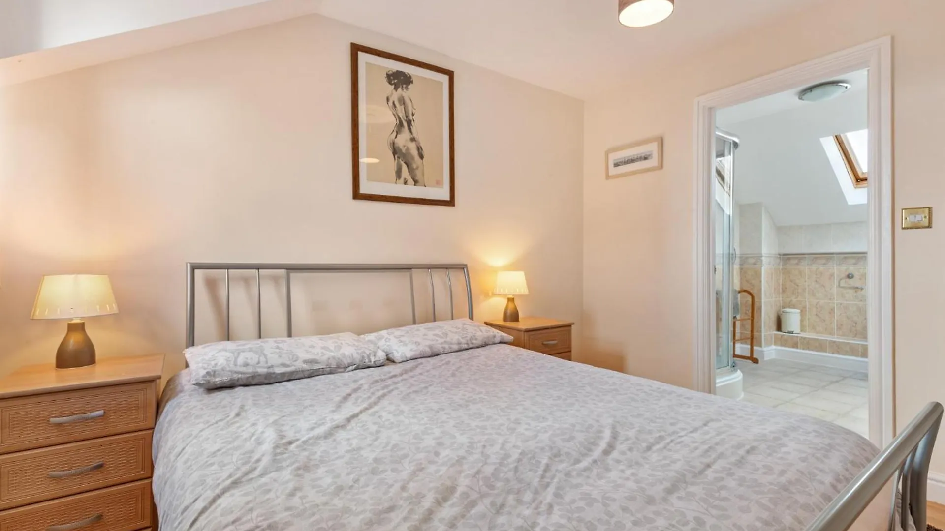 Arcadia House - Close To Beaches Harbour And Town Apartment *