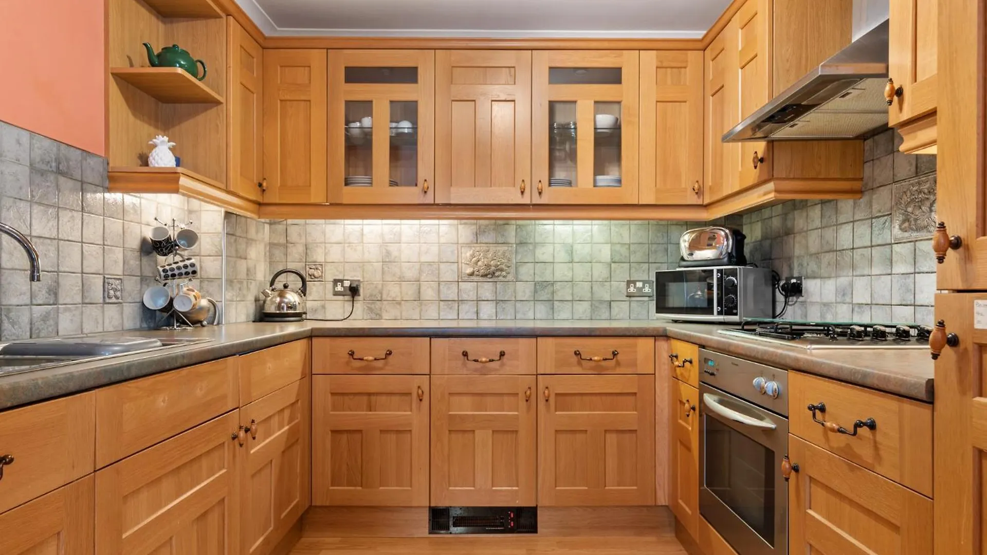 Apartment Arcadia House - Close To Beaches Harbour And Town
