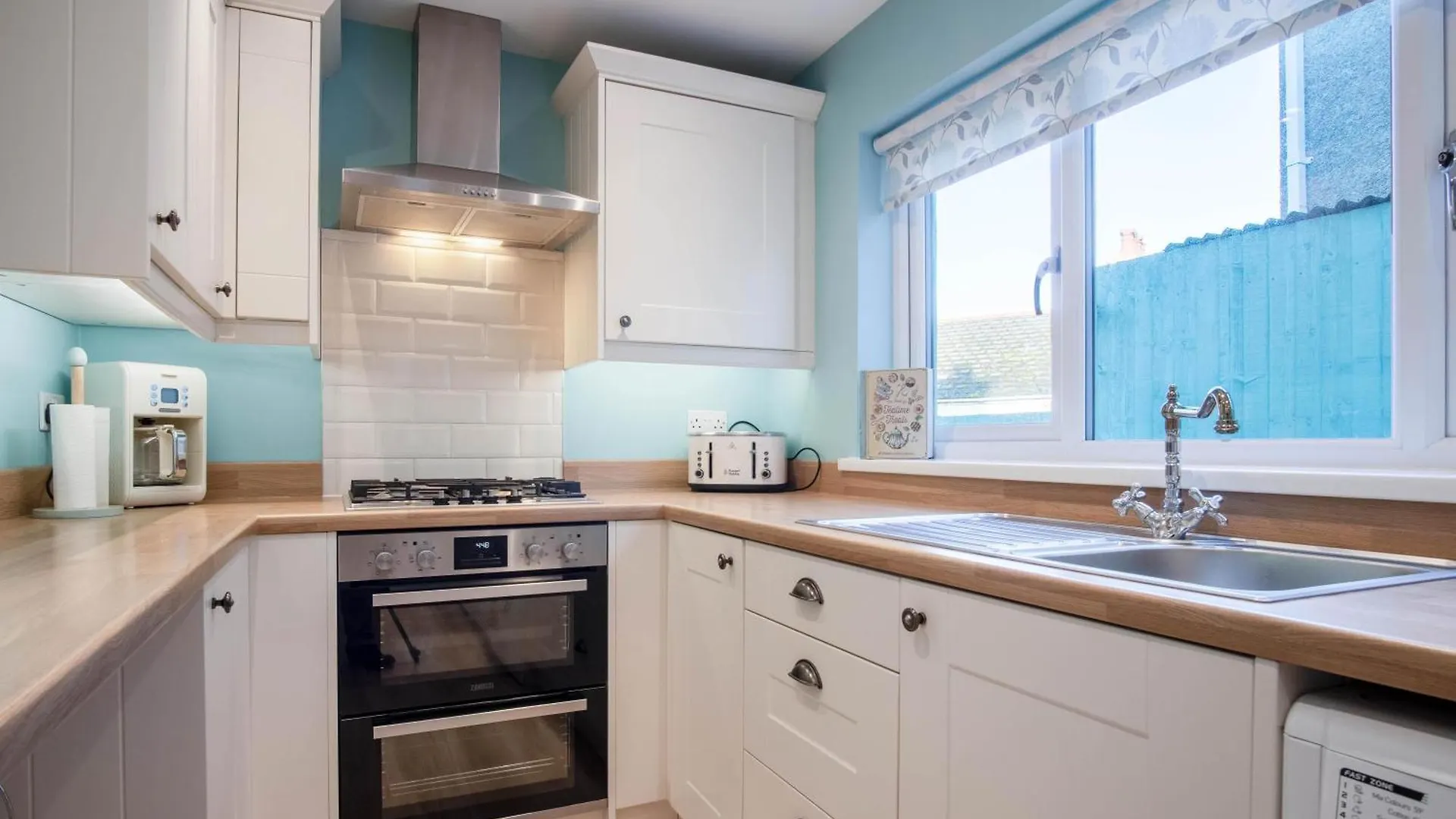 Ty George - 3 Bedroom - Tenby