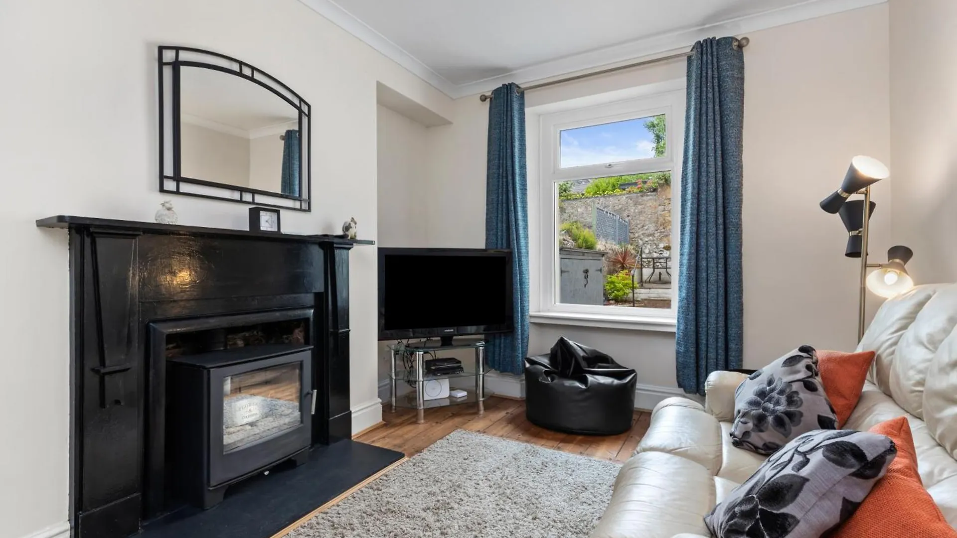 Holiday home Penlan - Short Stroll To Town And Beaches