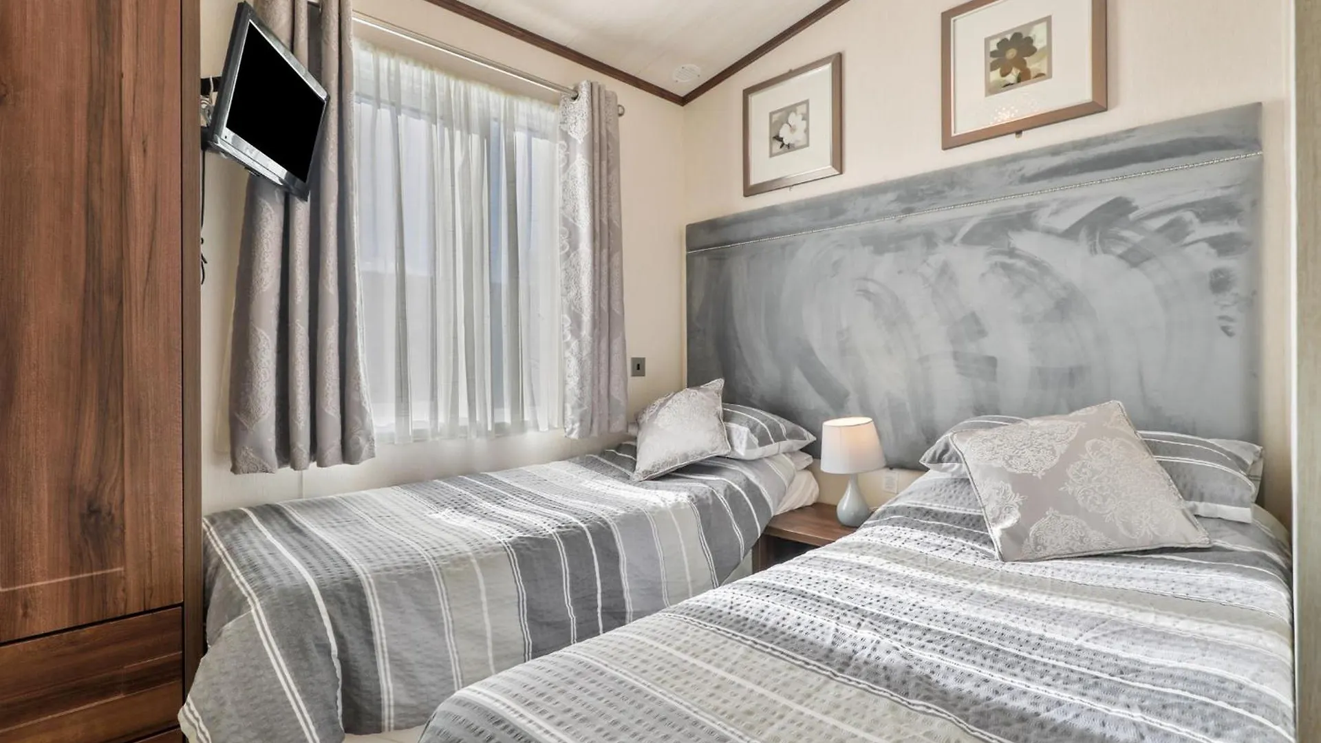 Cormorant - Luxury Close To The Lodge