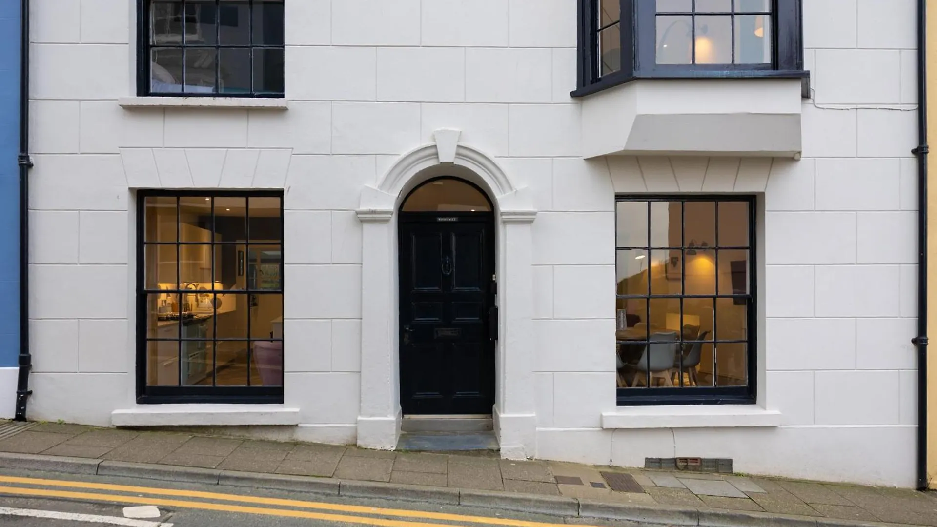 Windermere House - Sea Views Town Centre