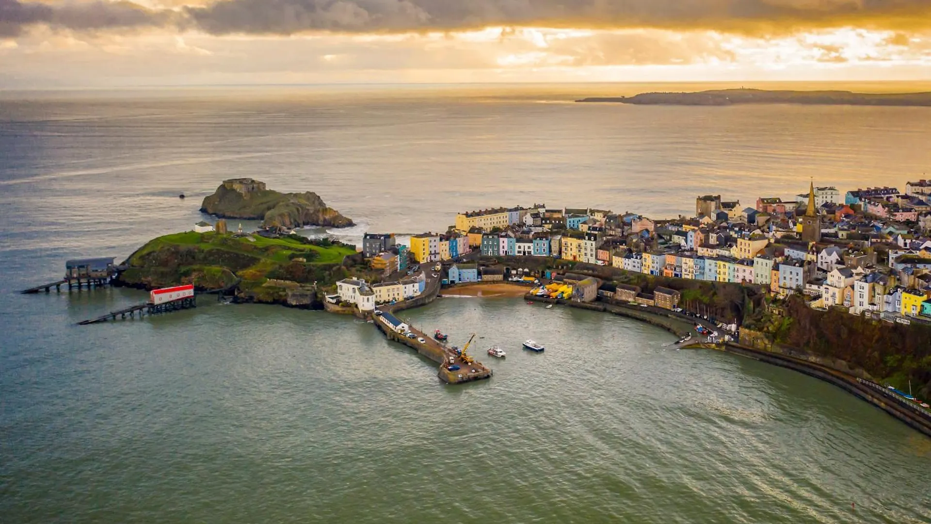 Azure - Spectacular Sea And Harbour Views Tenby