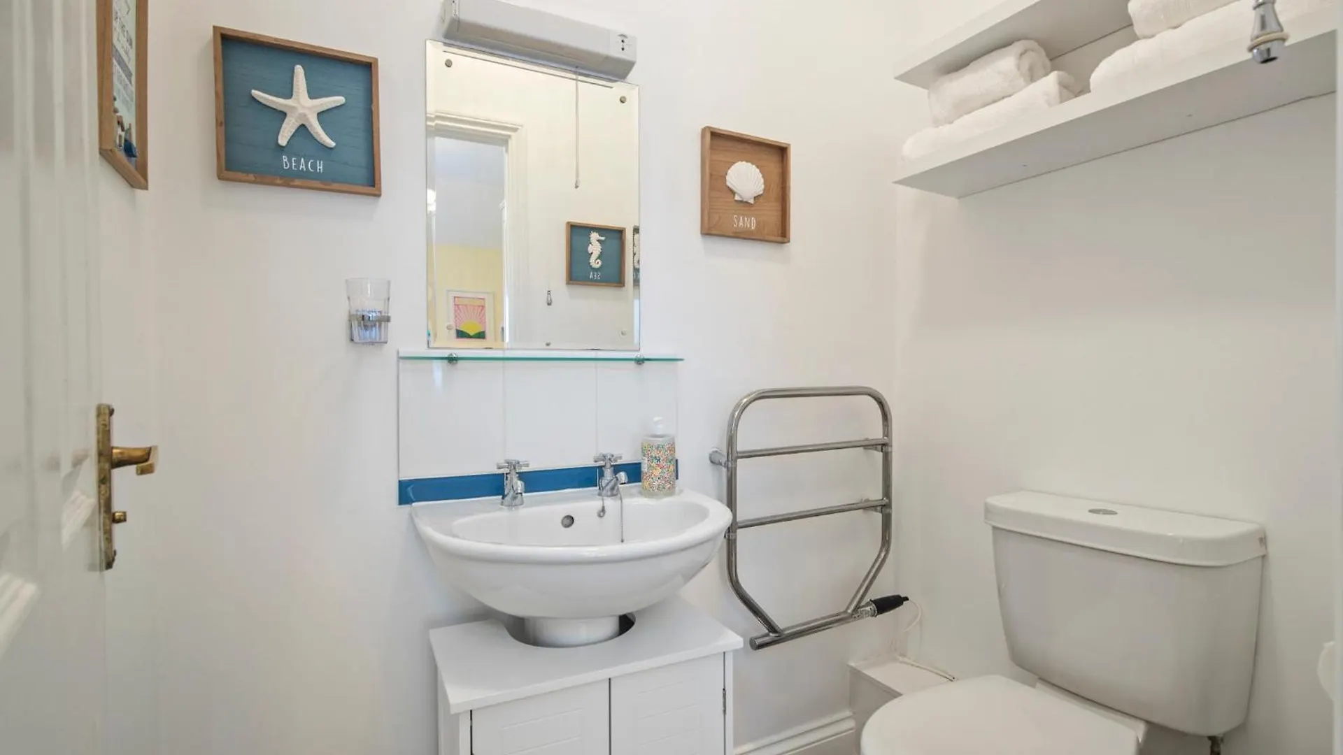 5 Sunny Cove - Direct Access Sea Views