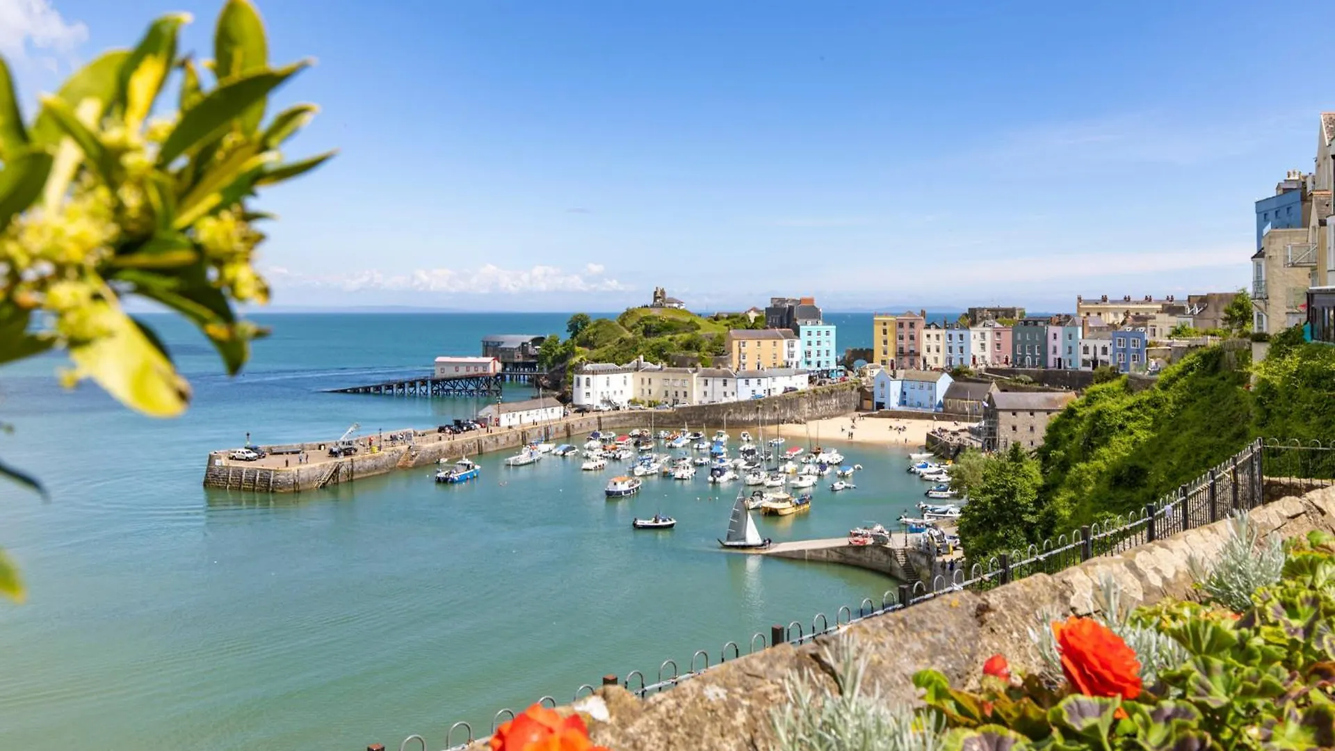 5 Sunny Cove - Direct Access Sea Views * Tenby