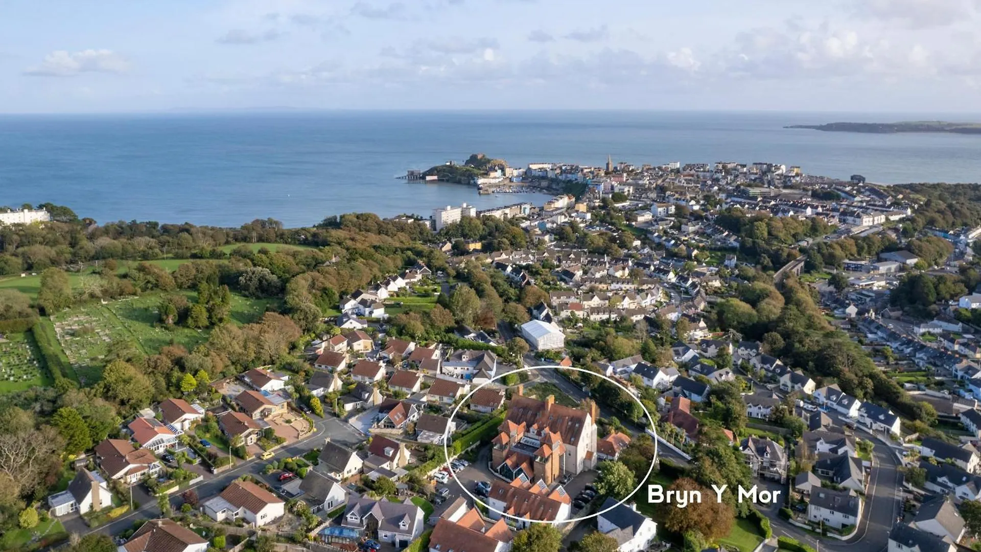 10 Mansion House - Indoor Pool Sea Views Gym * Tenby