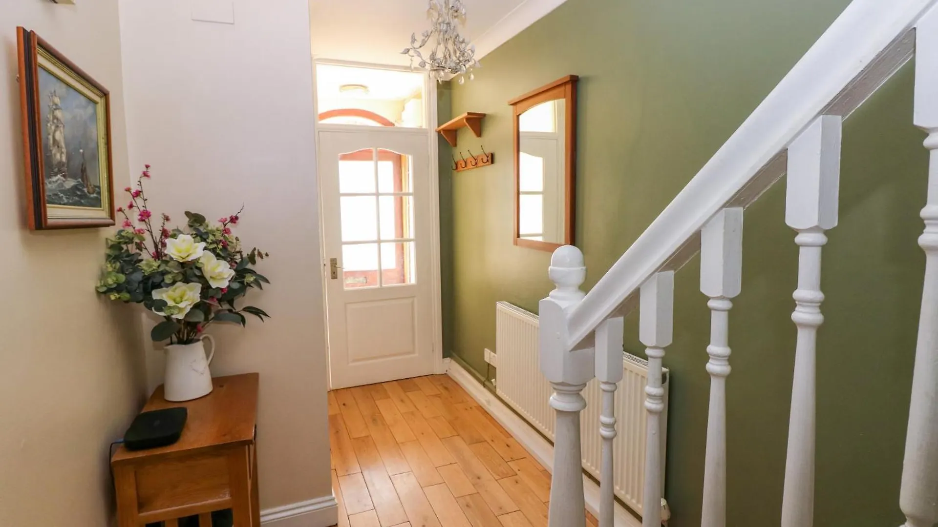 Stones Throw Holiday home Tenby