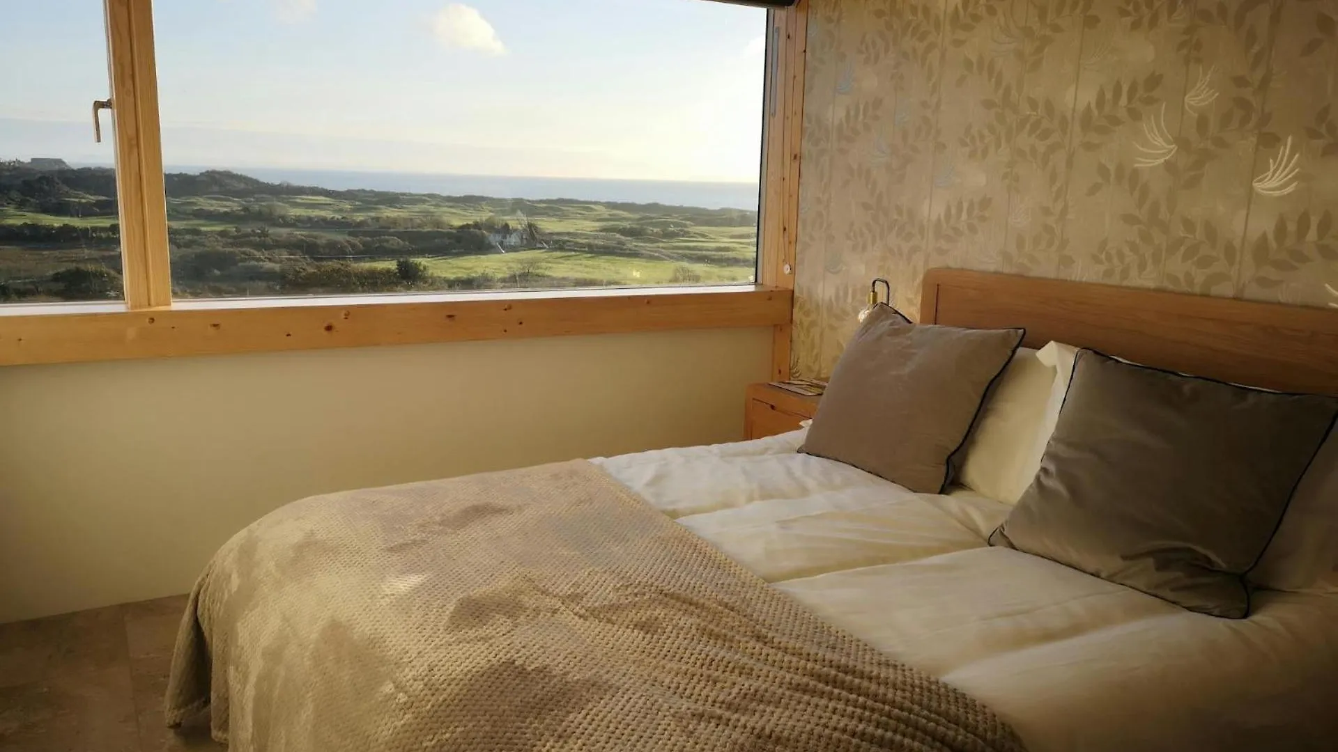 Nautilus Holiday home Tenby