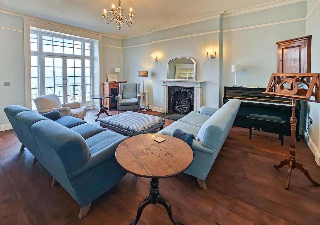Holiday home Belle Vue House Tenby