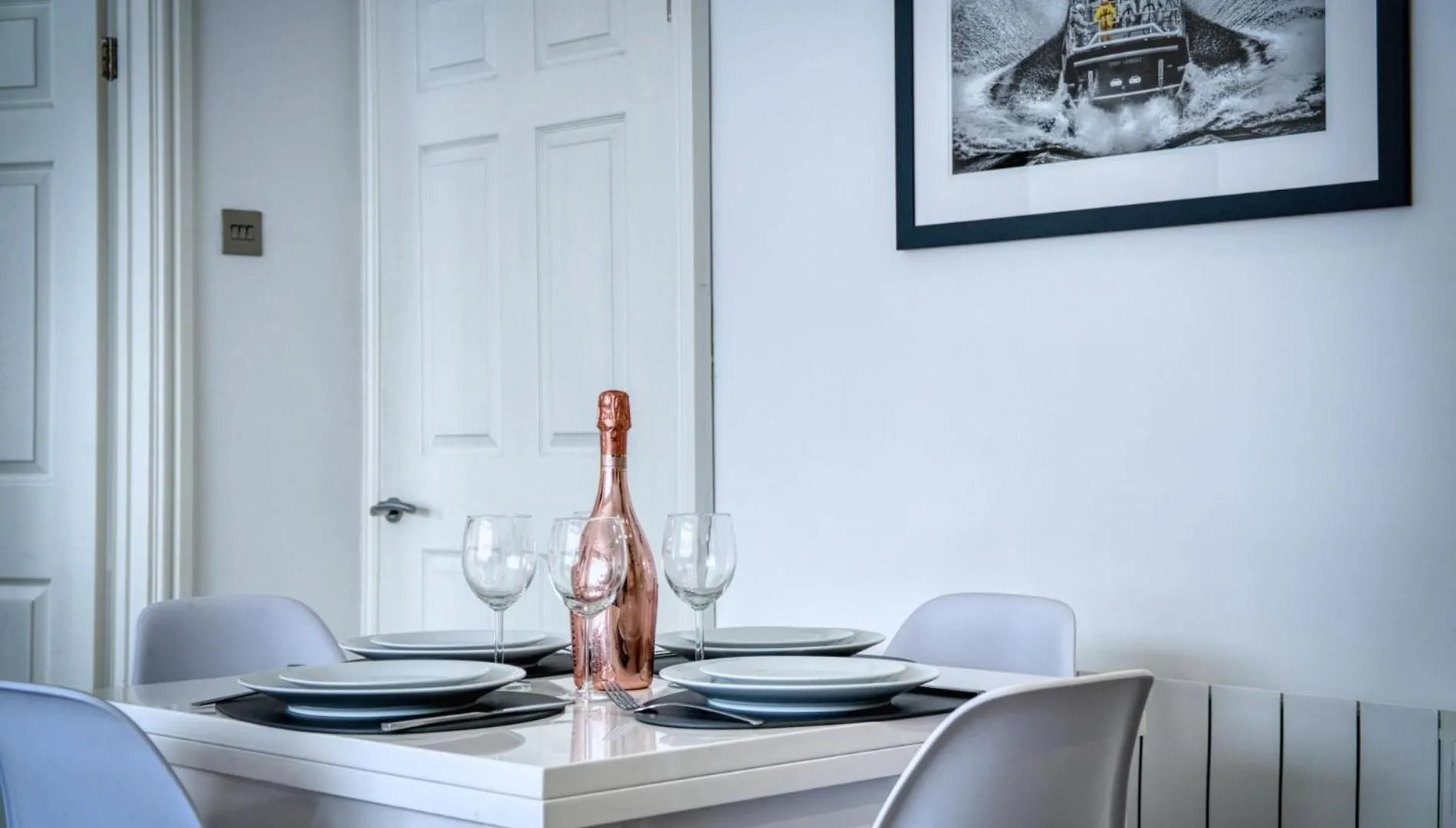 Bay View - 2 Bedroom - Apartment Tenby