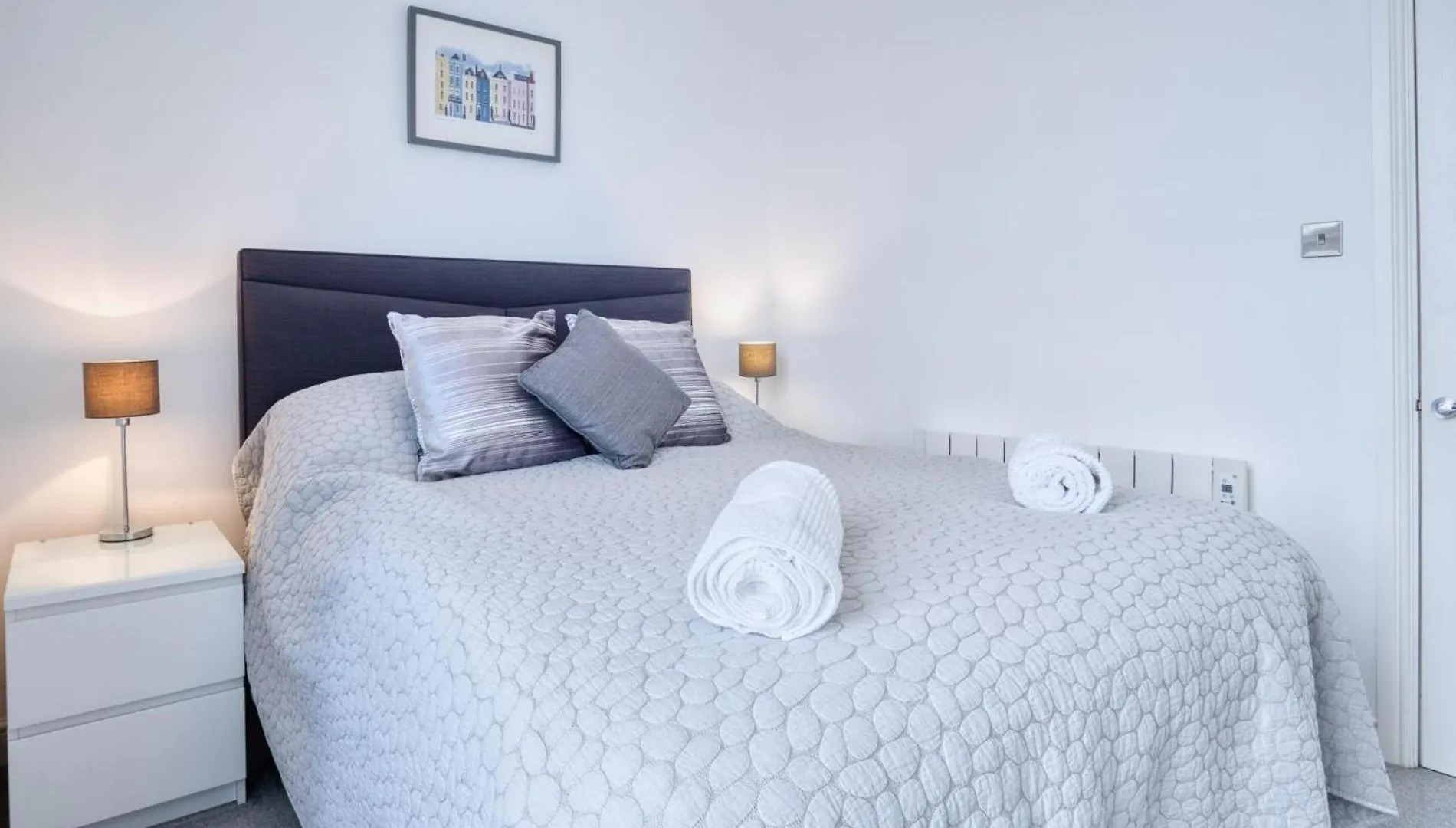 Bay View - 2 Bedroom - * Tenby