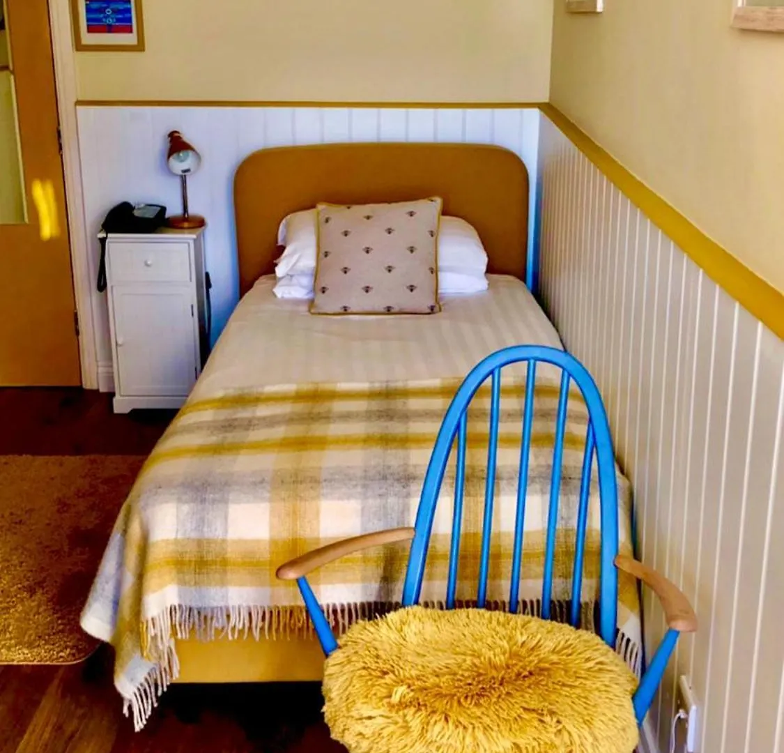 No: 1 The Esplanade Guest Accommodation. Bed and breakfast Tenby
