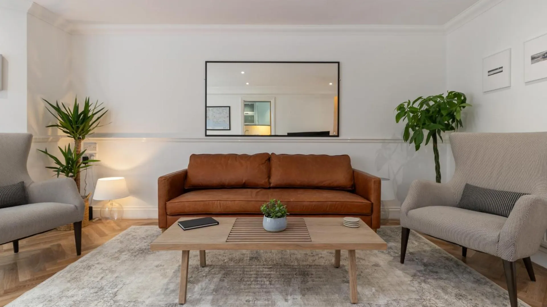 2 South Court - * Tenby
