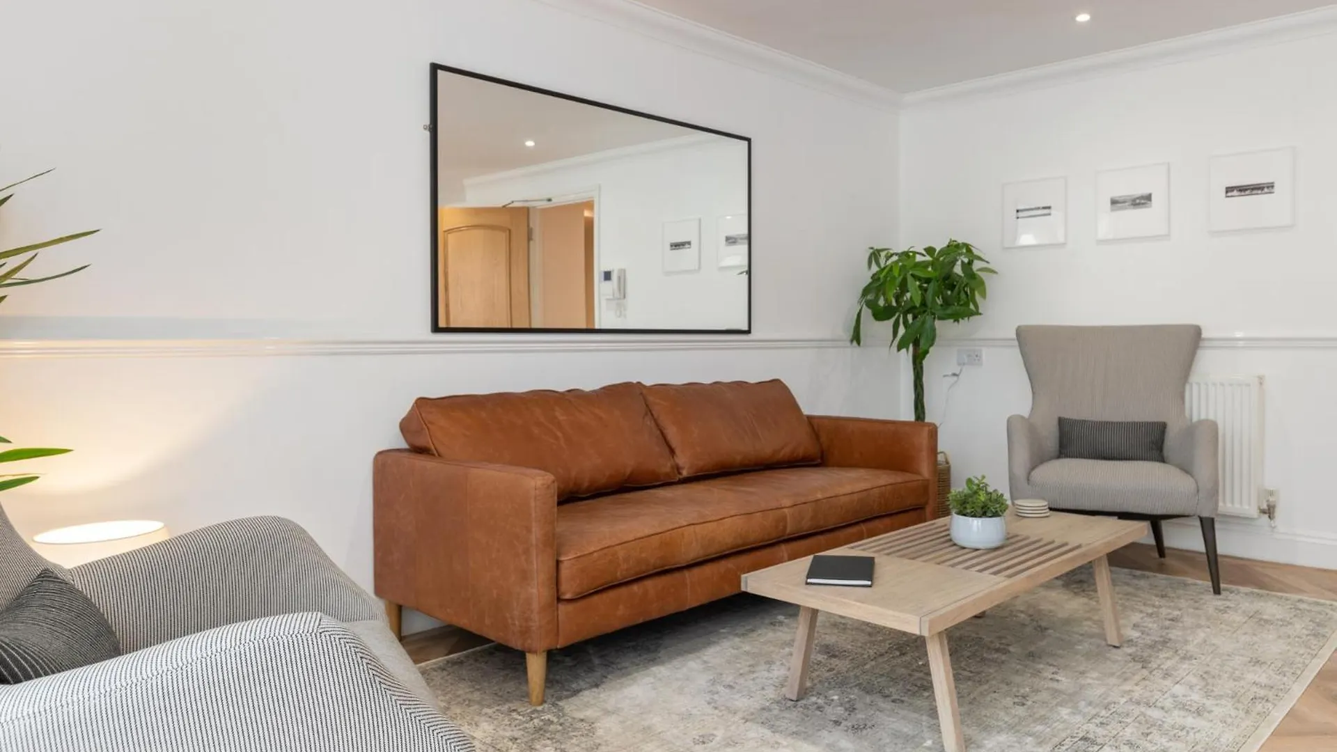 Apartment 2 South Court -