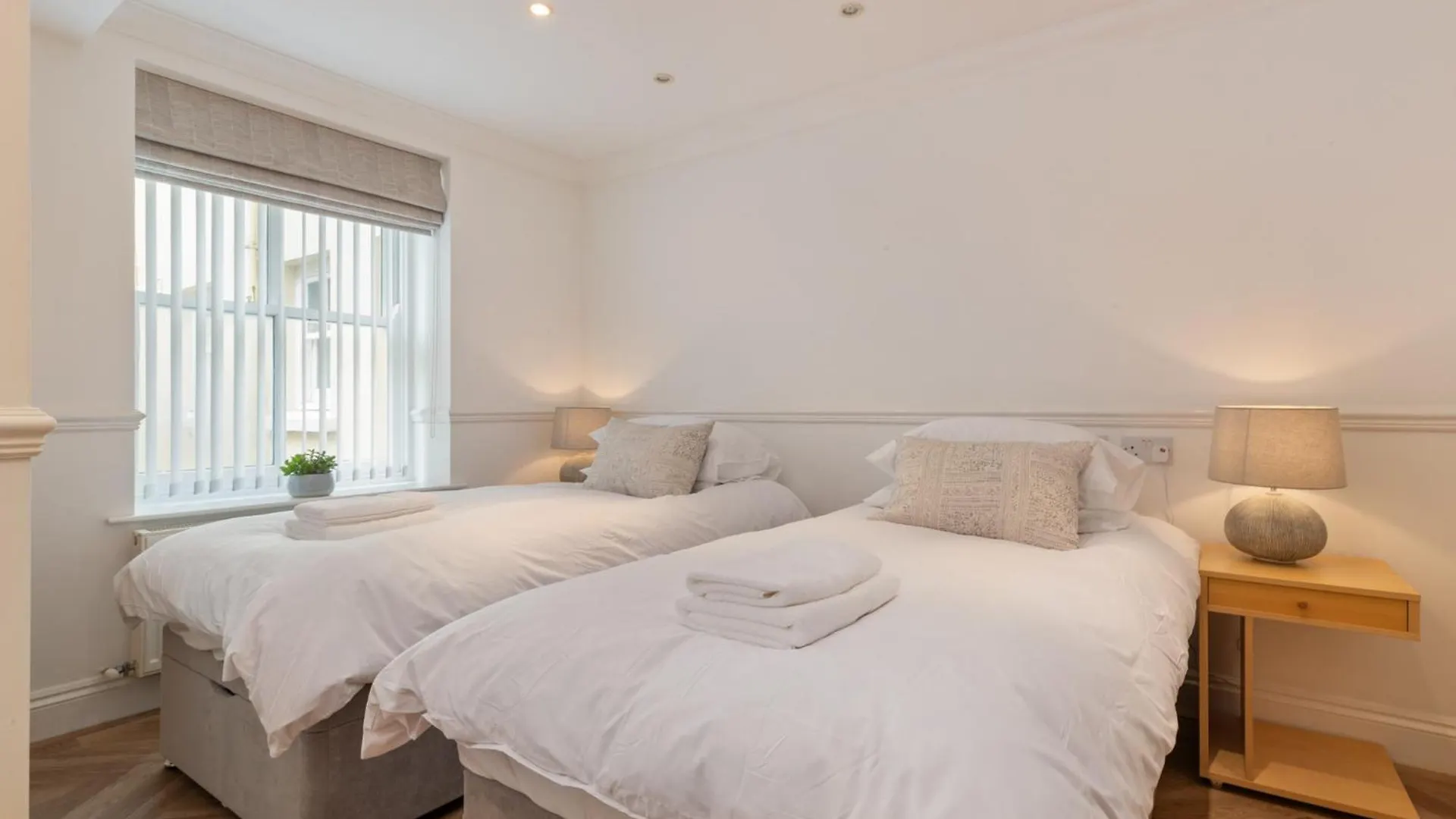 2 South Court - Apartment