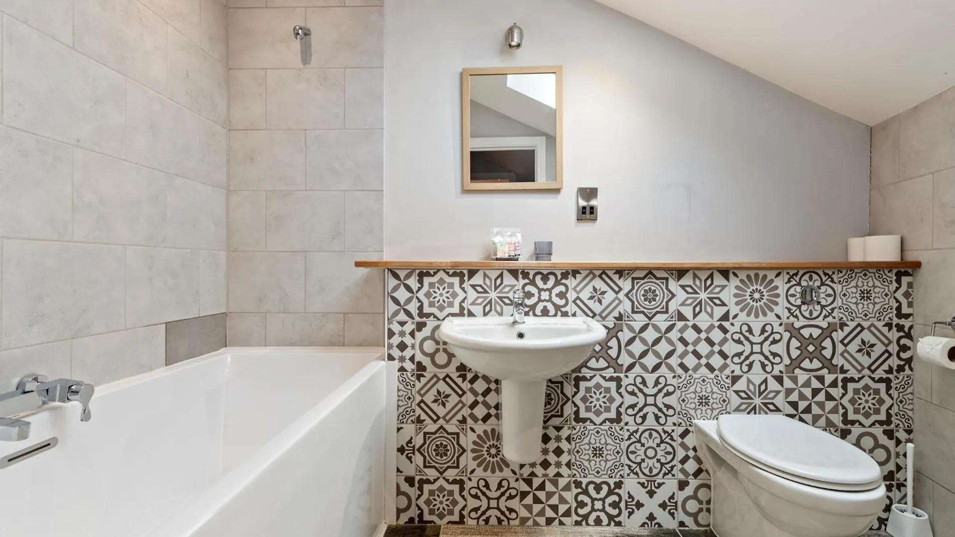 Billycan Penthouse - Town Centre * Tenby