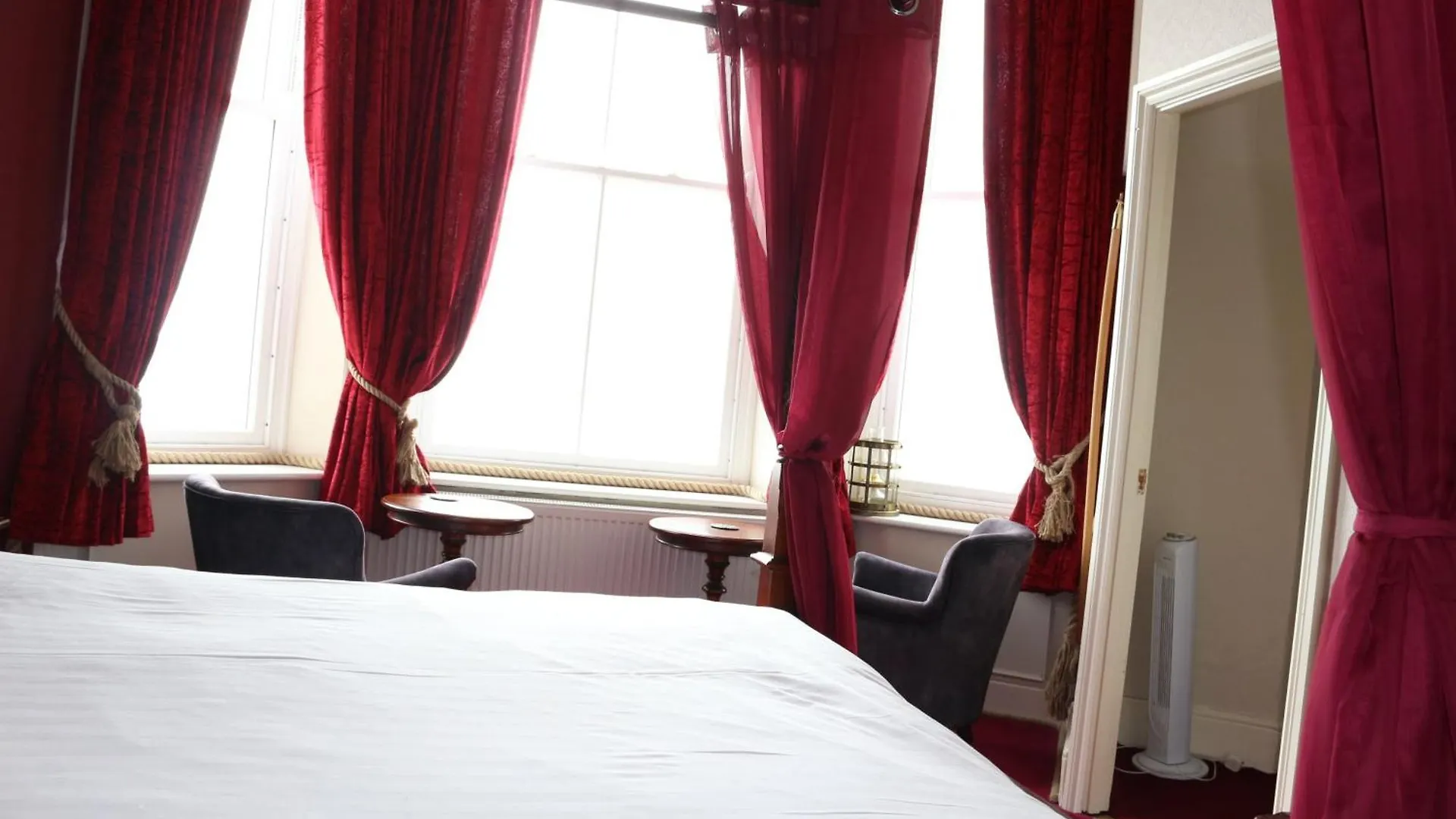 The Belgrave 3*