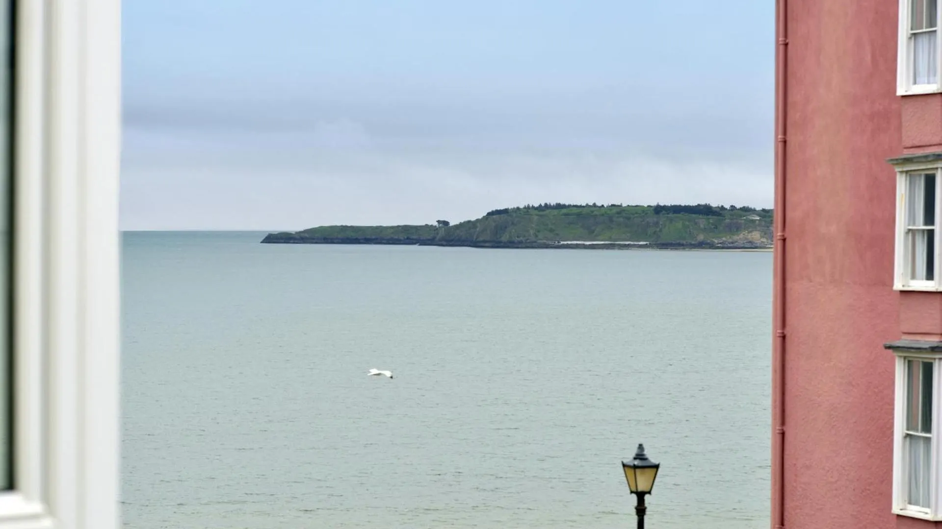 8 St Marys Court * Tenby